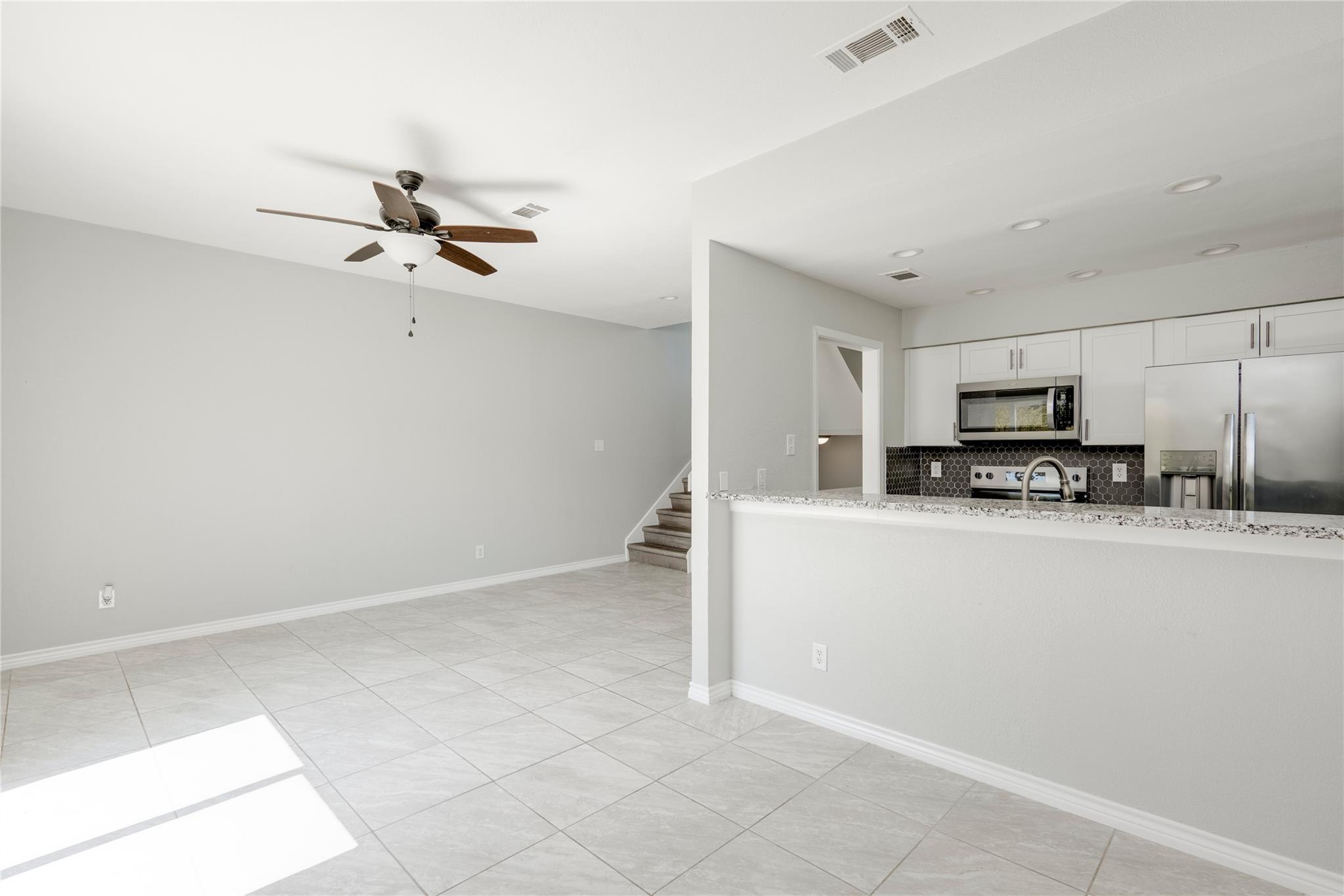 801 Grassy Knl # A, Horseshoe Bay, TX 78657