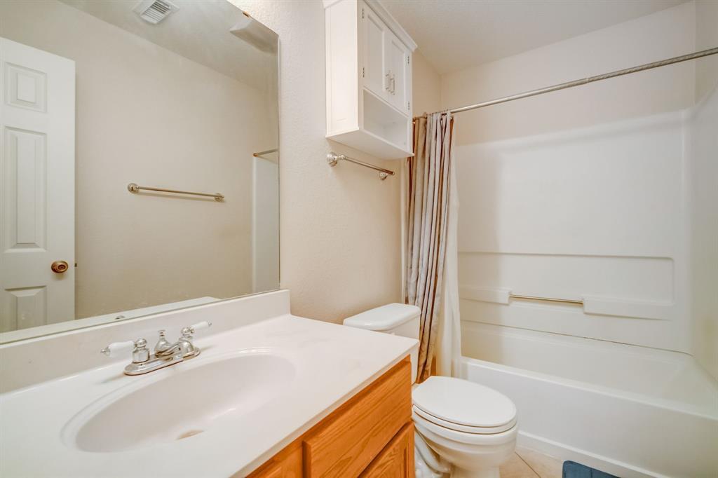 1495 Makinson Rd, West Point, TX 78963