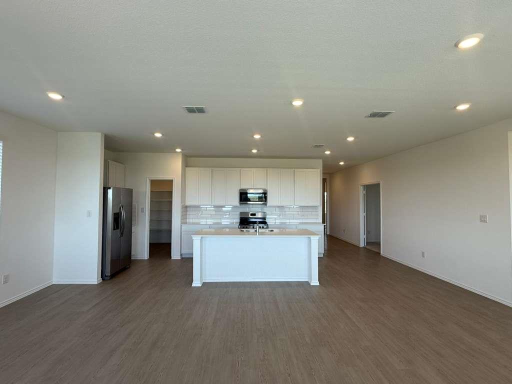 261 Seven Seas Dr, Kyle, TX 78640