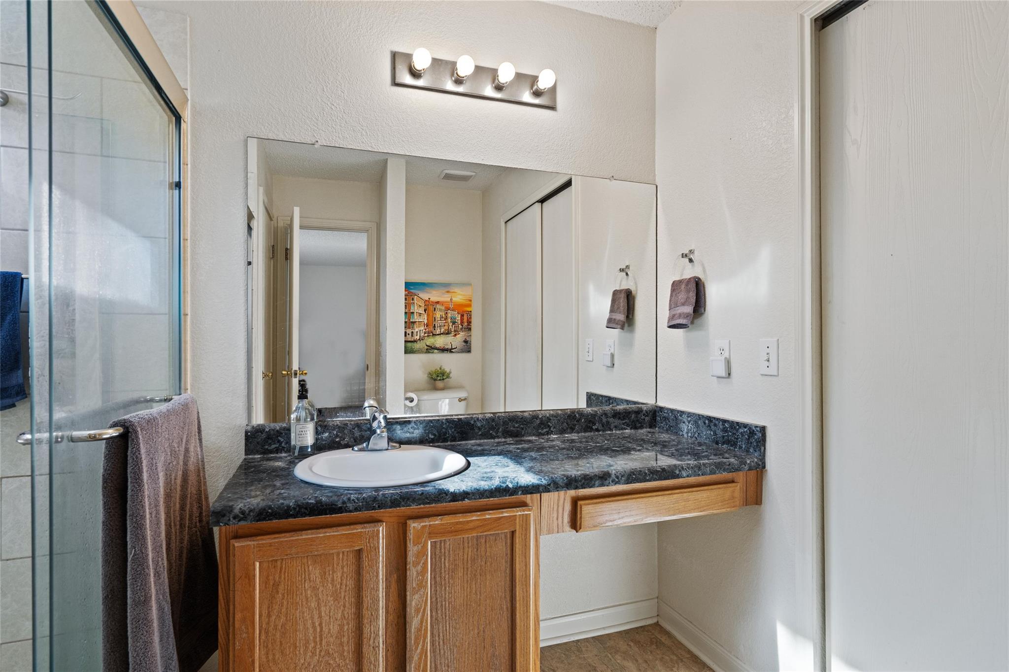 8003 Brienne Dr, Round Rock, TX 78681