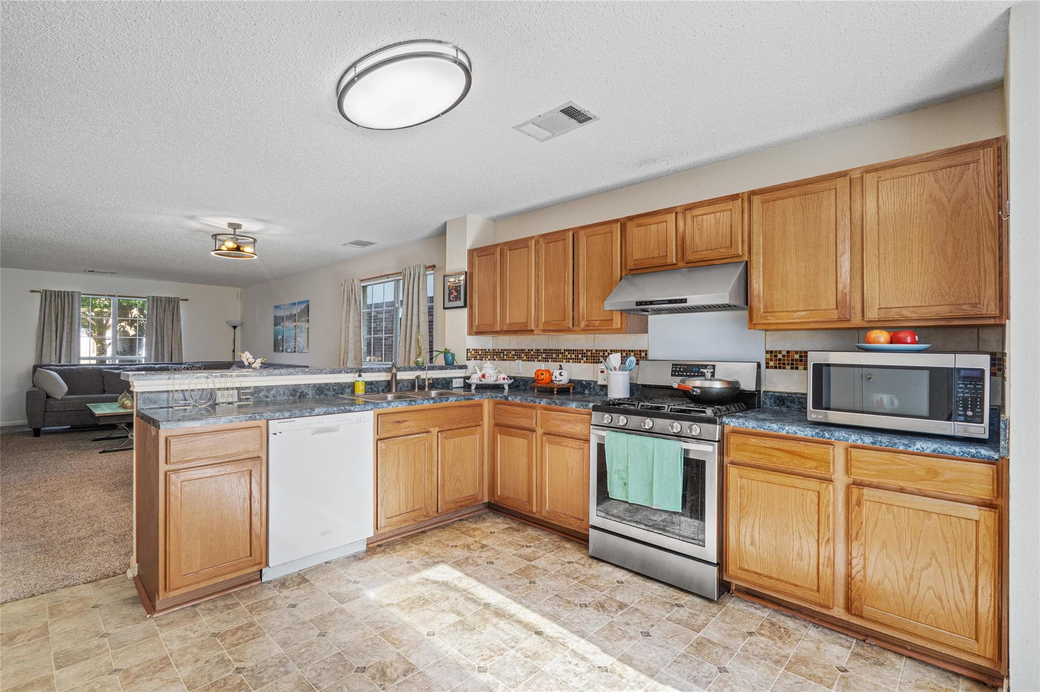 8003 Brienne Dr, Round Rock, TX 78681