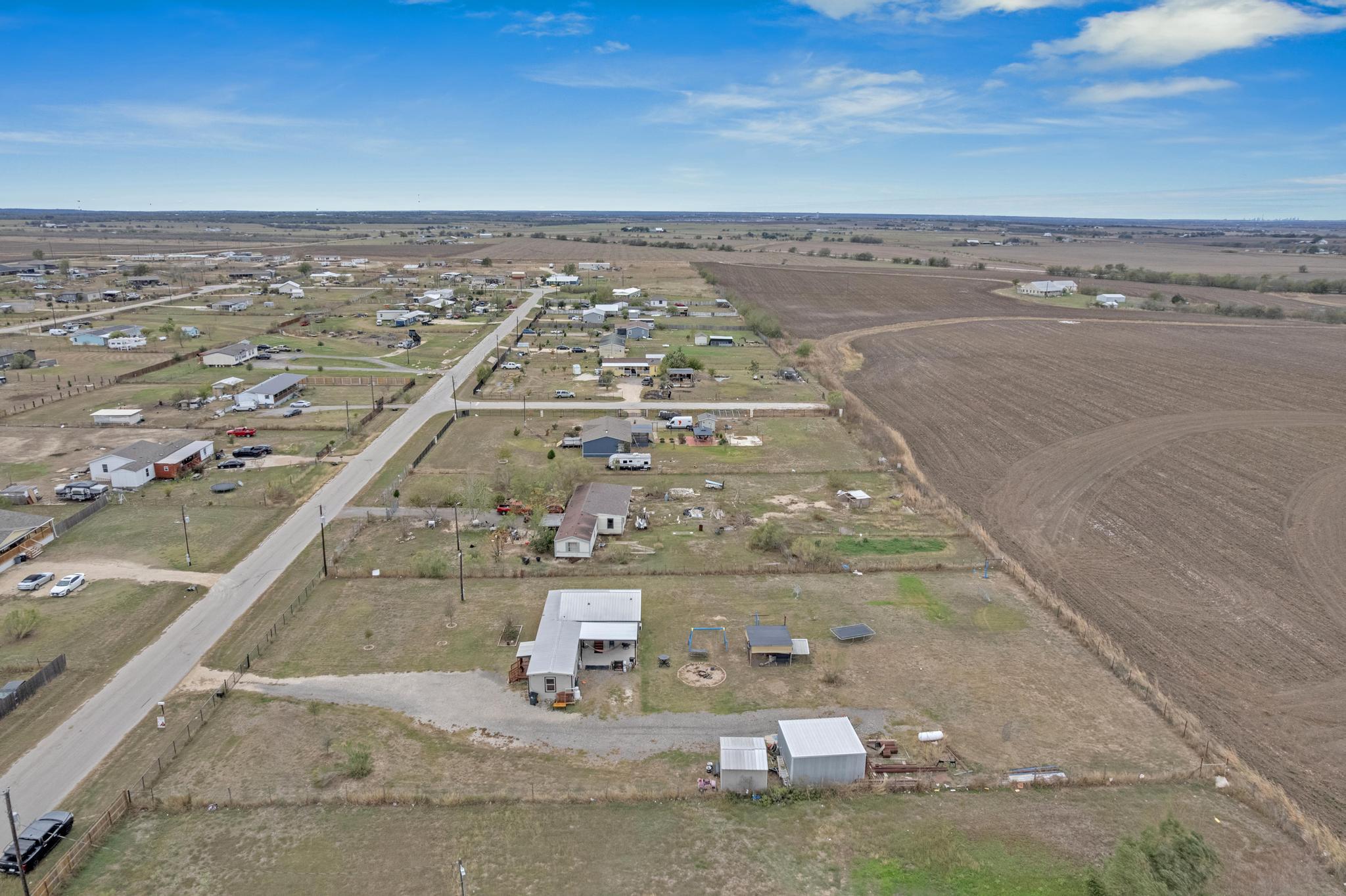 106 Cloudberry Ln, Elgin, TX 78621