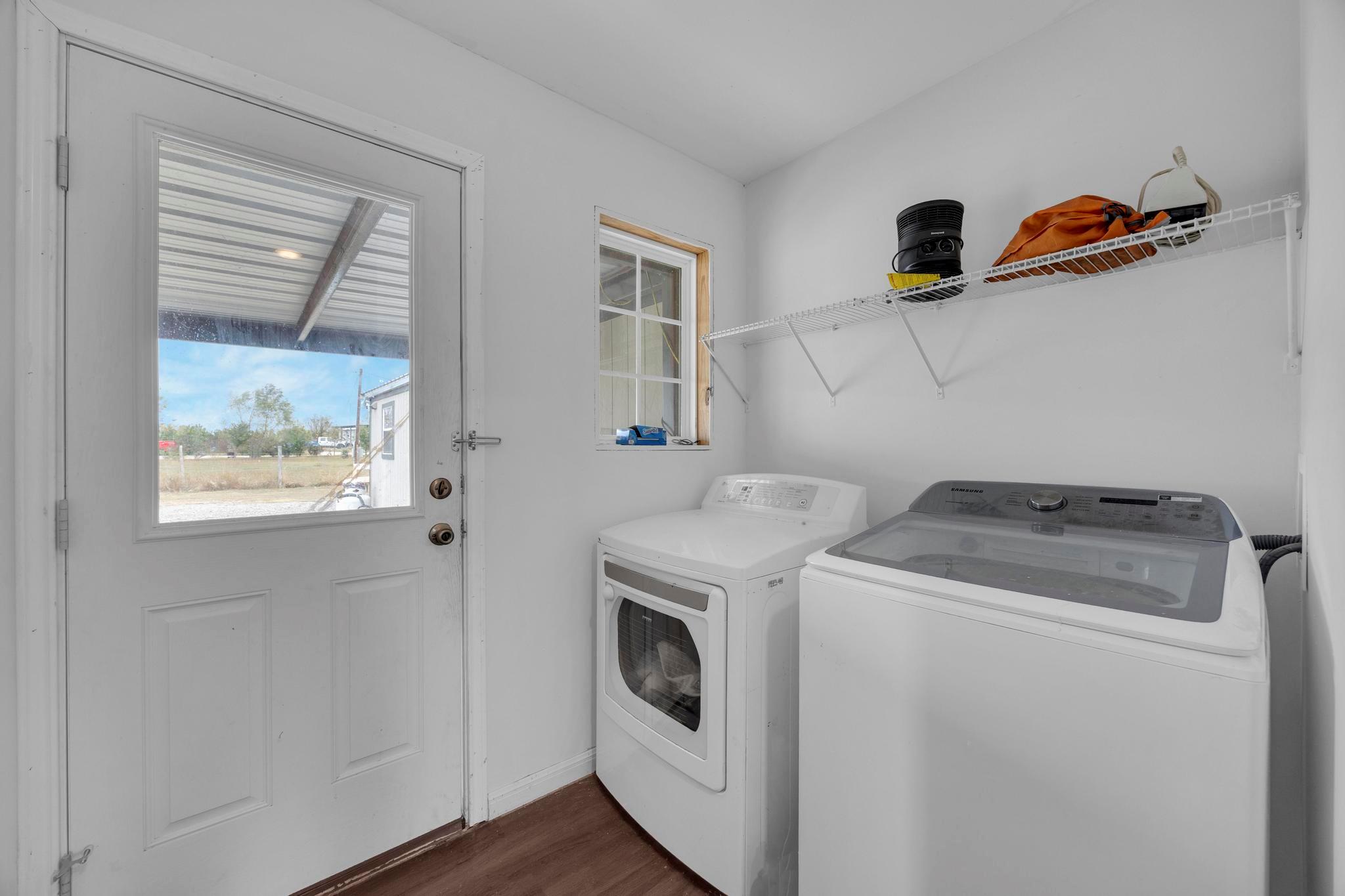 106 Cloudberry Ln, Elgin, TX 78621