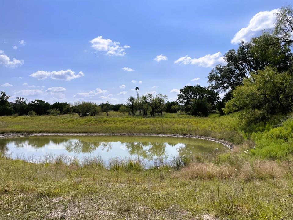 153 Live Oak Mott Dr, Goldthwaite, TX 76844