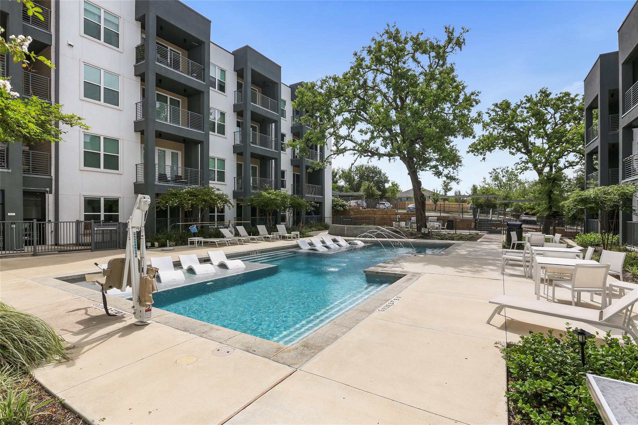 4801 Springdale Rd # 1005, Austin, TX 78723