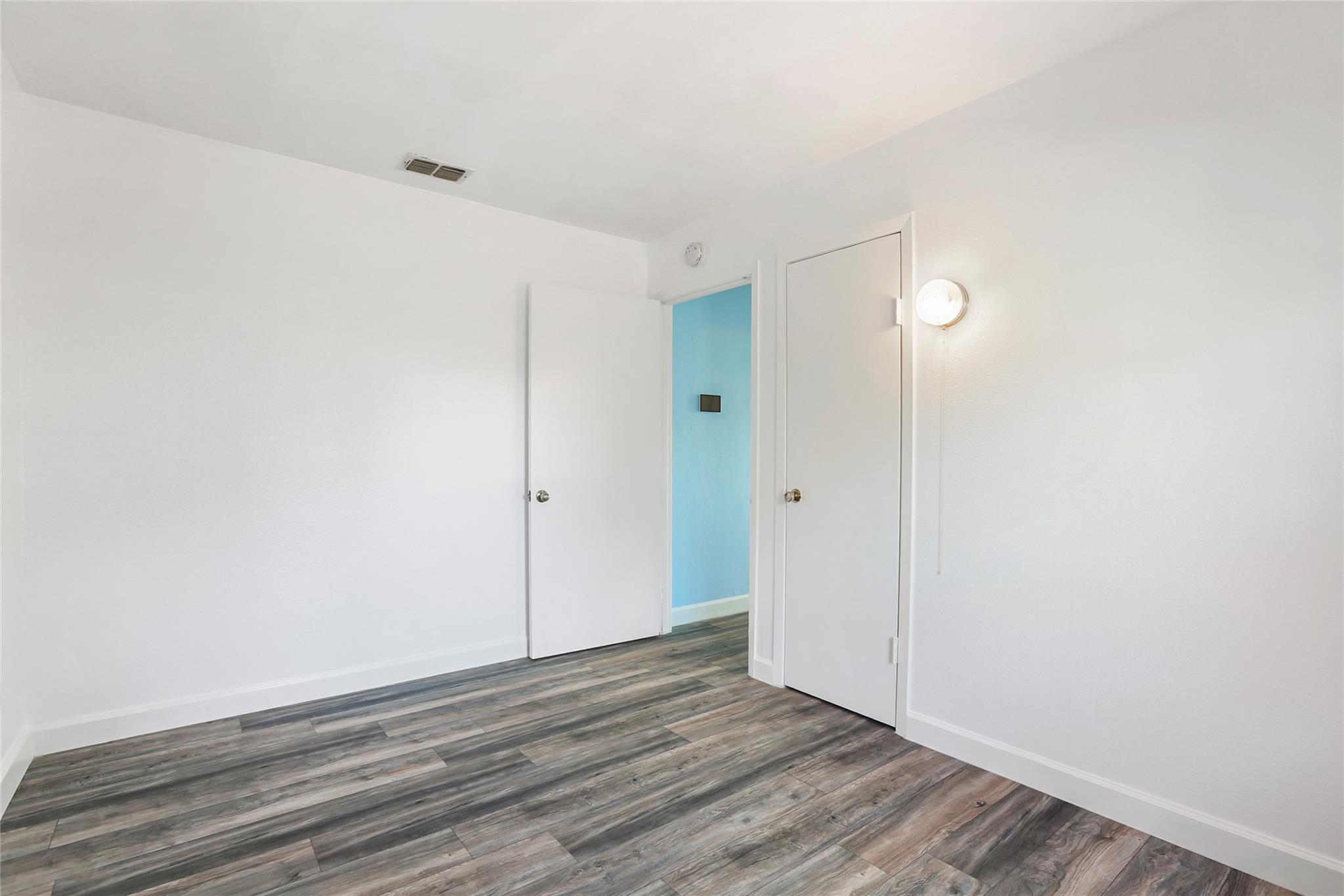 600 W Applegate Dr, Austin, TX 78753