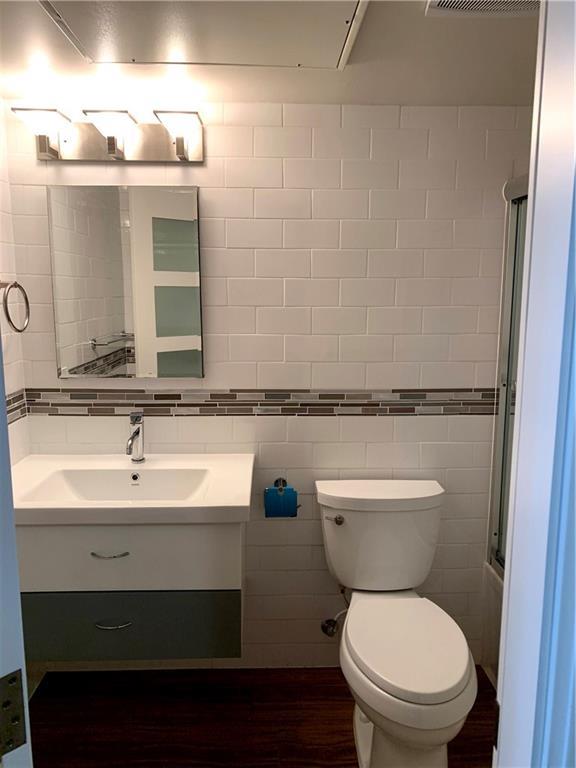 3110 Red River St # D-110, Austin, TX 78705