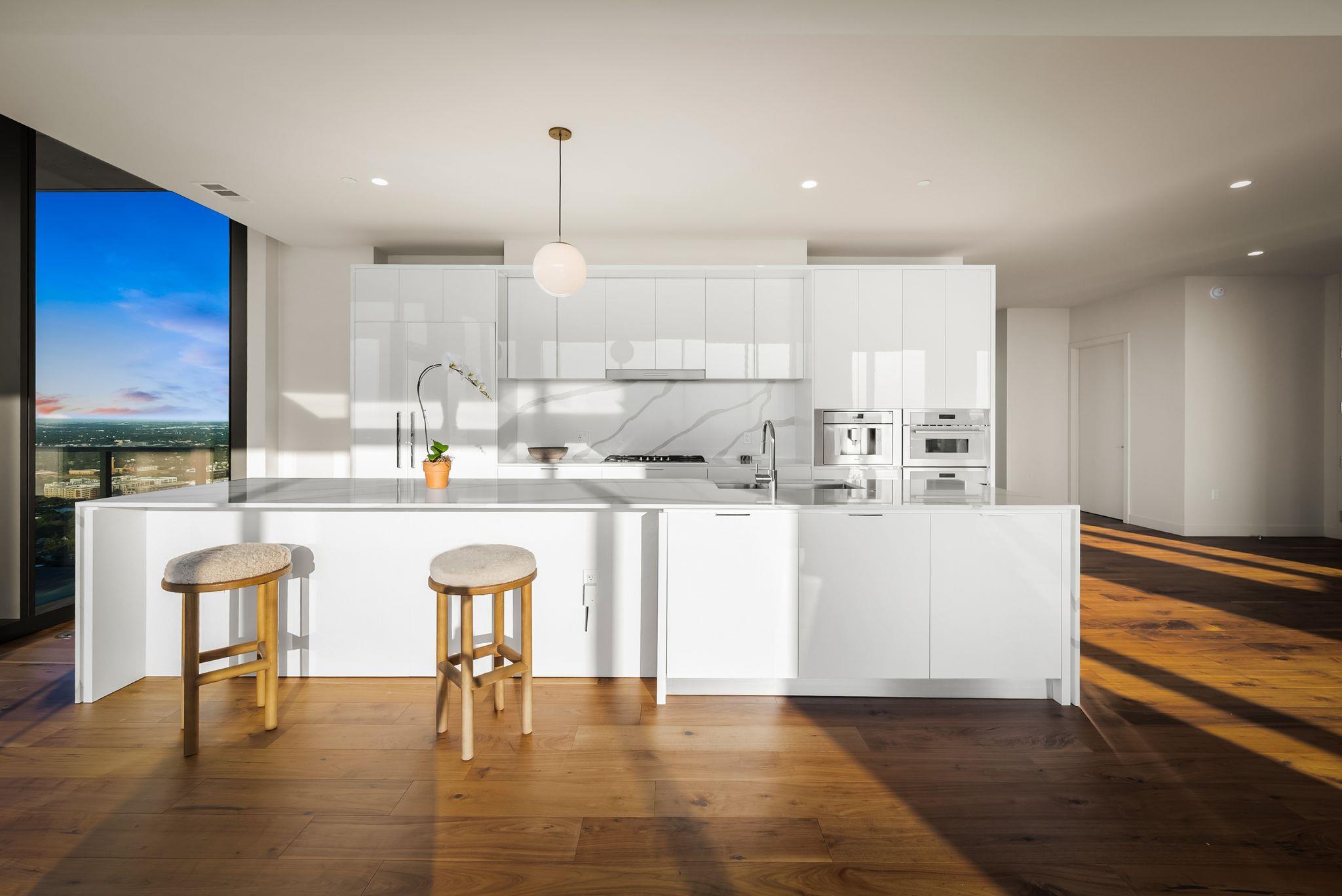 44 East Ave # 4502, Austin, TX 78701