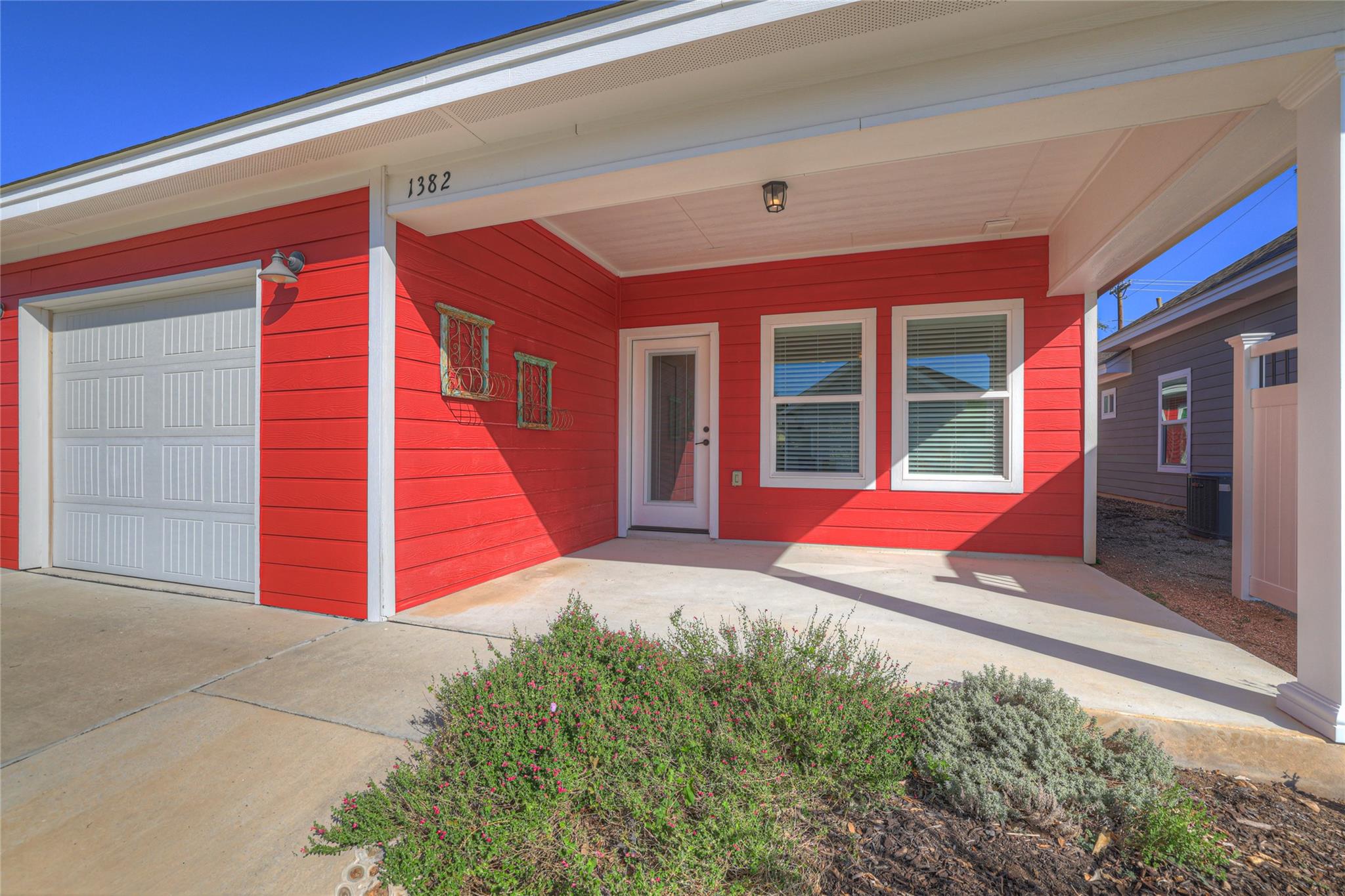 1382 Hanz Dr, New Braunfels, TX 78130