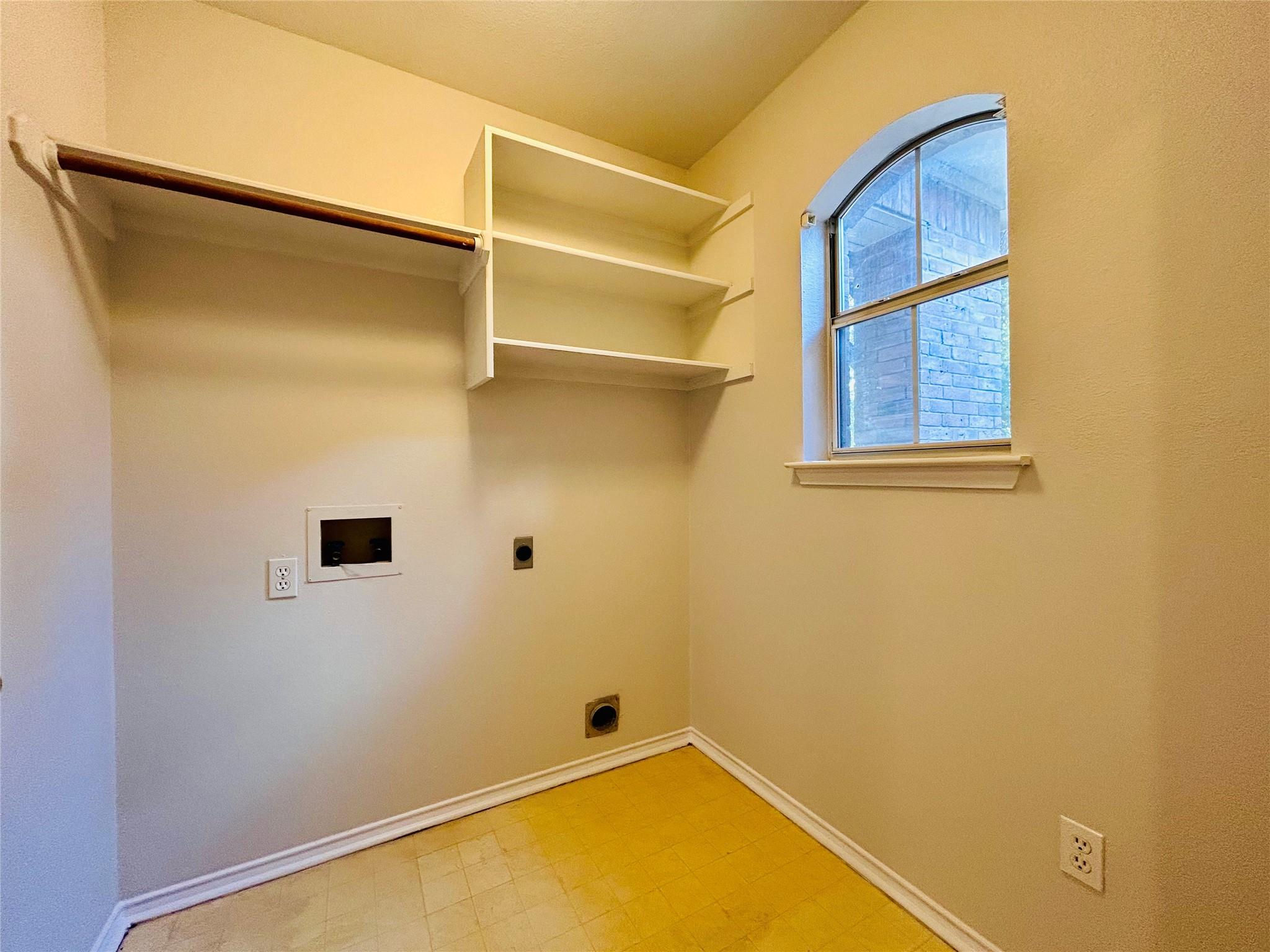 18001 Worley Dr, Pflugerville, TX 78660