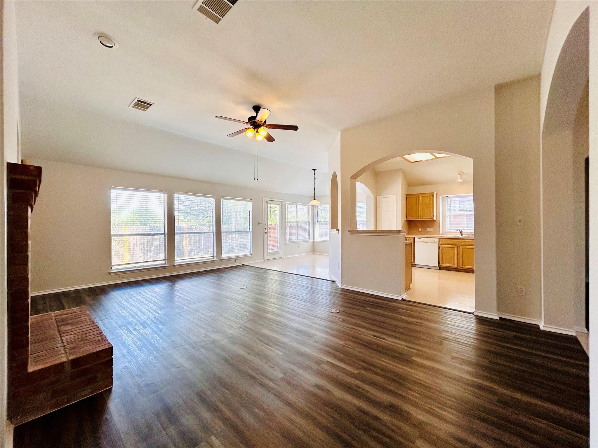 18001 Worley Dr, Pflugerville, TX 78660