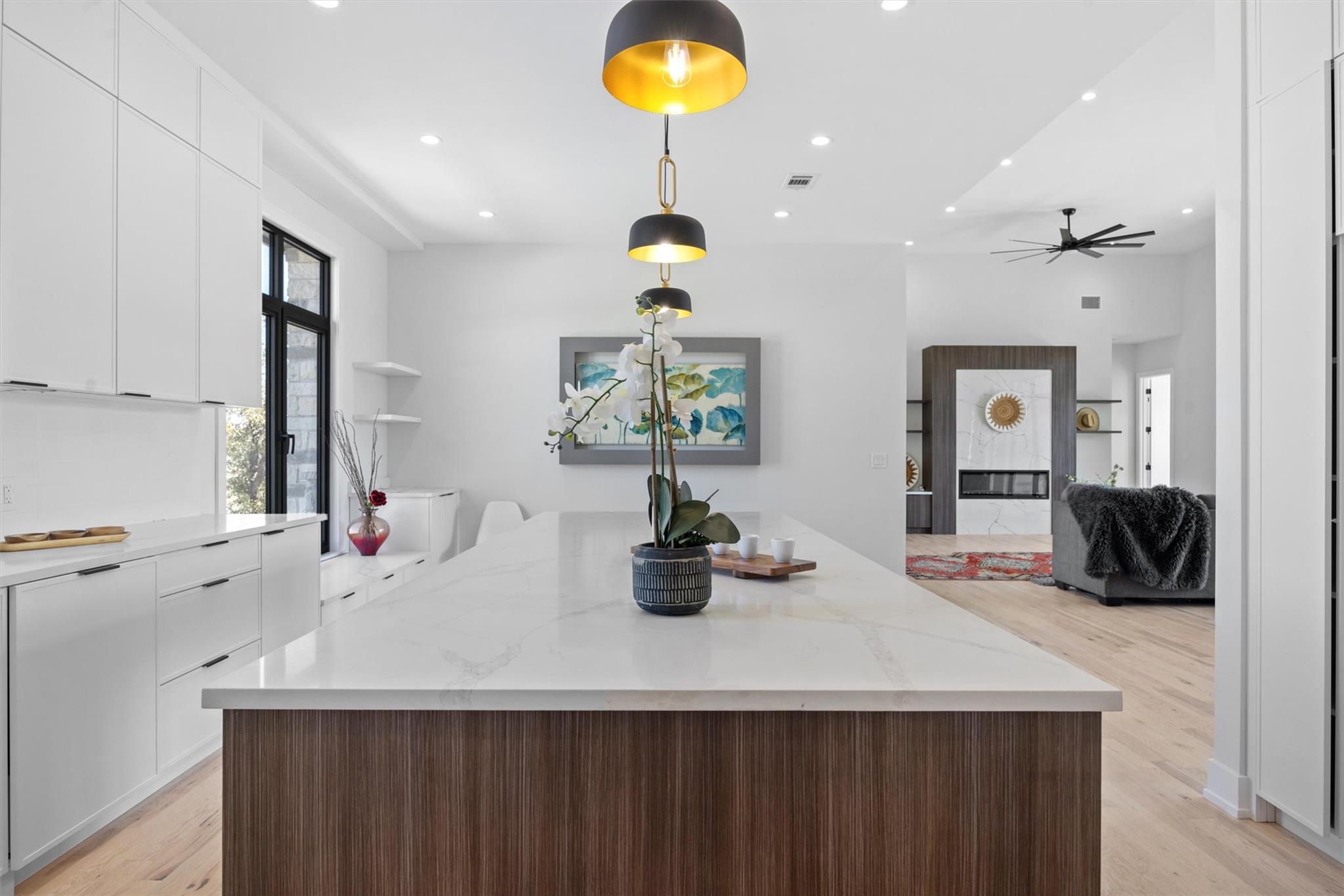 333 Spicewood Trails Dr, Spicewood, TX 78669