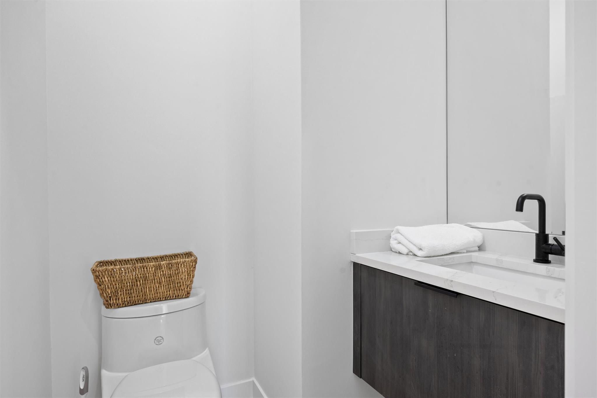 333 Spicewood Trails Dr, Spicewood, TX 78669