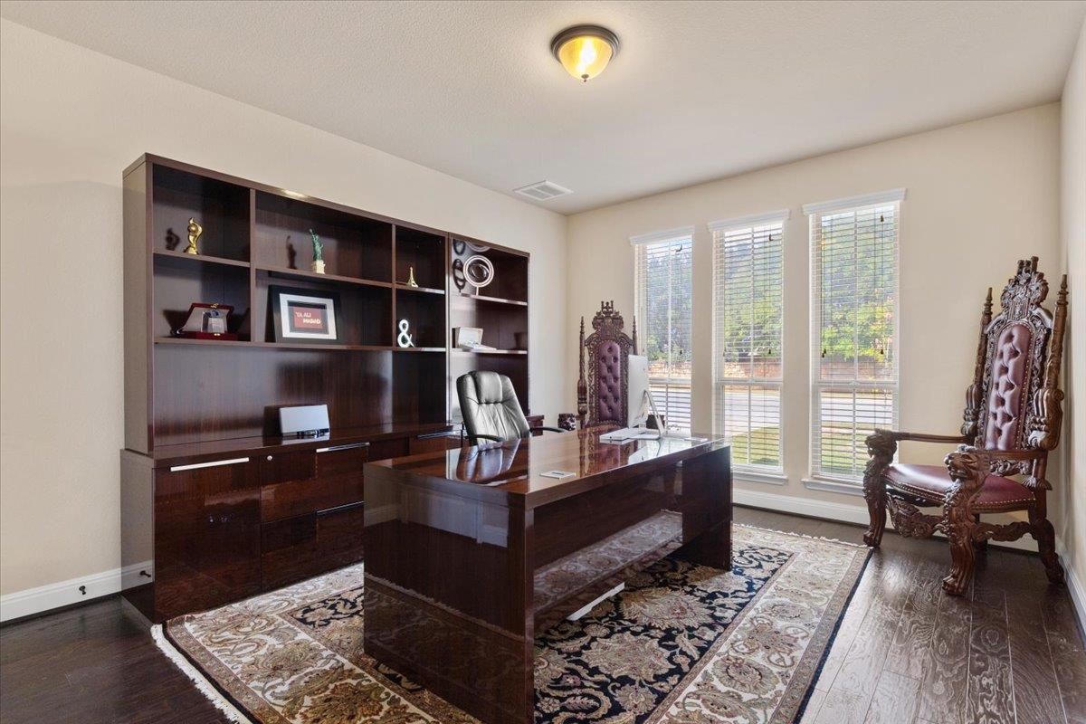 302 N Frontier Ln, Cedar Park, TX 78613