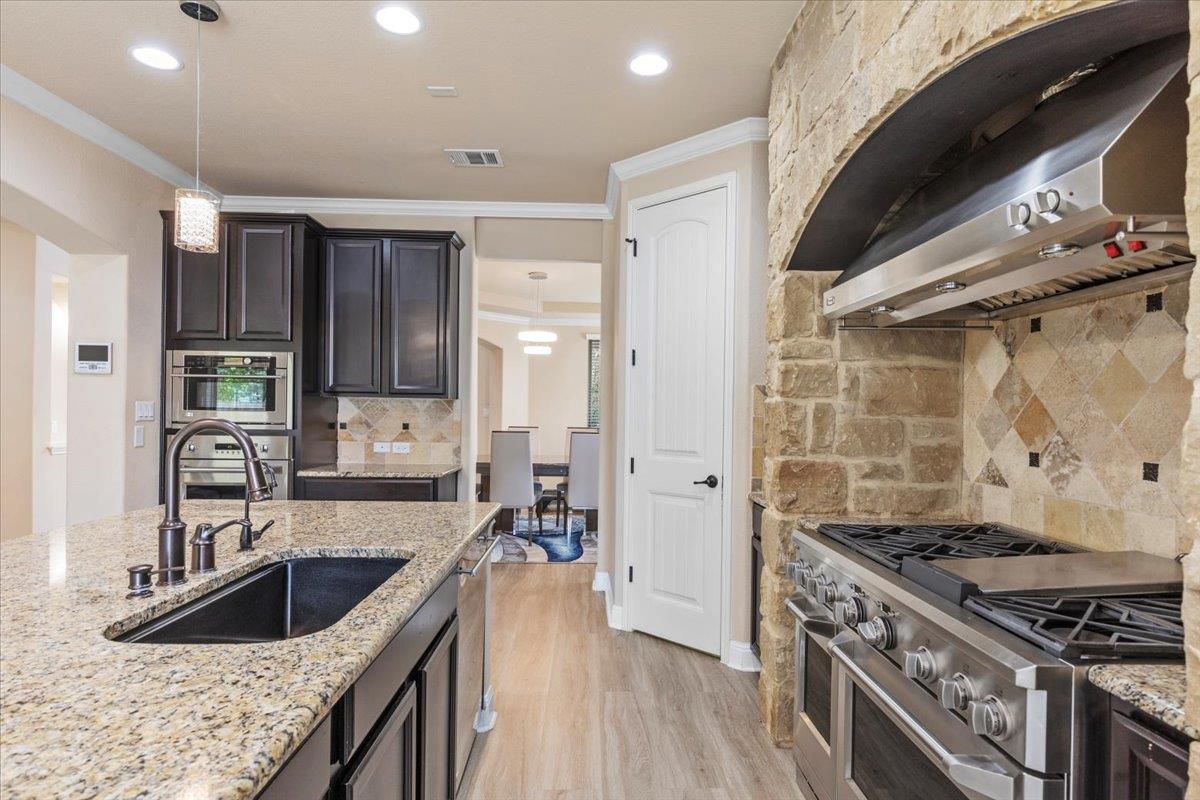 302 N Frontier Ln, Cedar Park, TX 78613