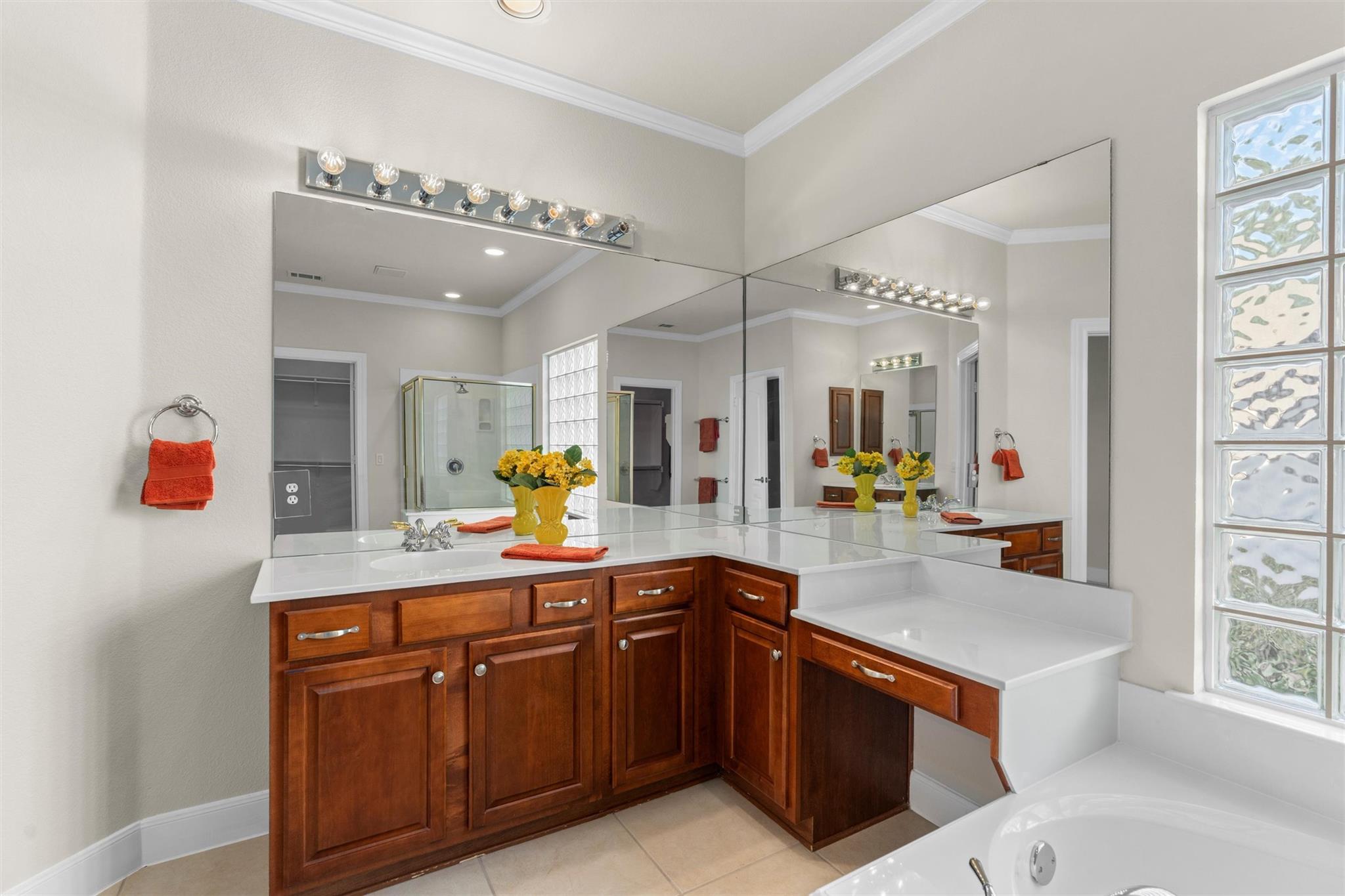 200 San Saba Dr, Georgetown, TX 78633