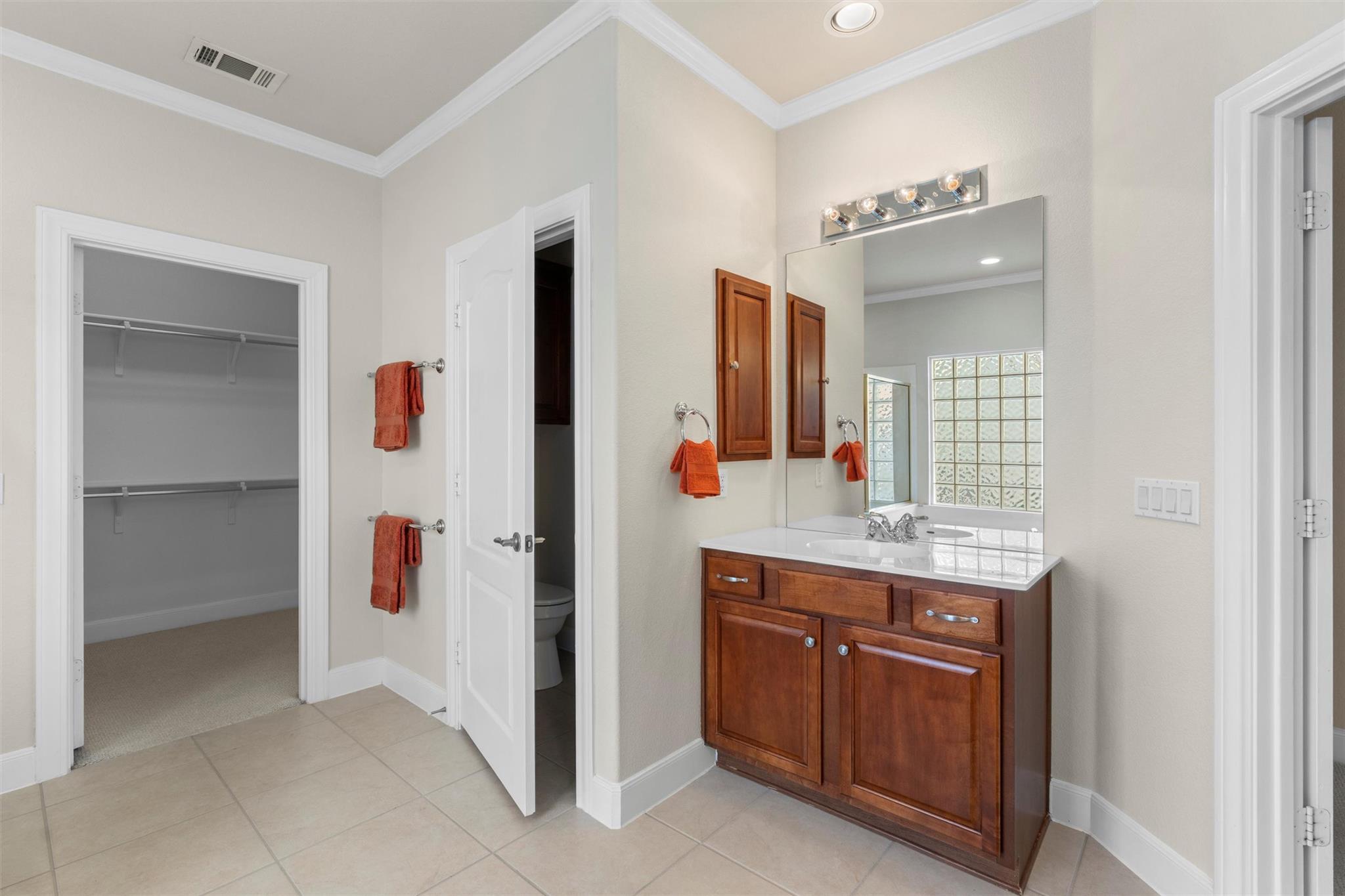 200 San Saba Dr, Georgetown, TX 78633