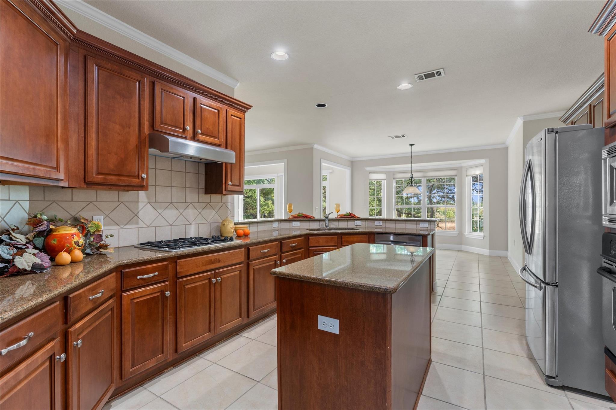 200 San Saba Dr, Georgetown, TX 78633