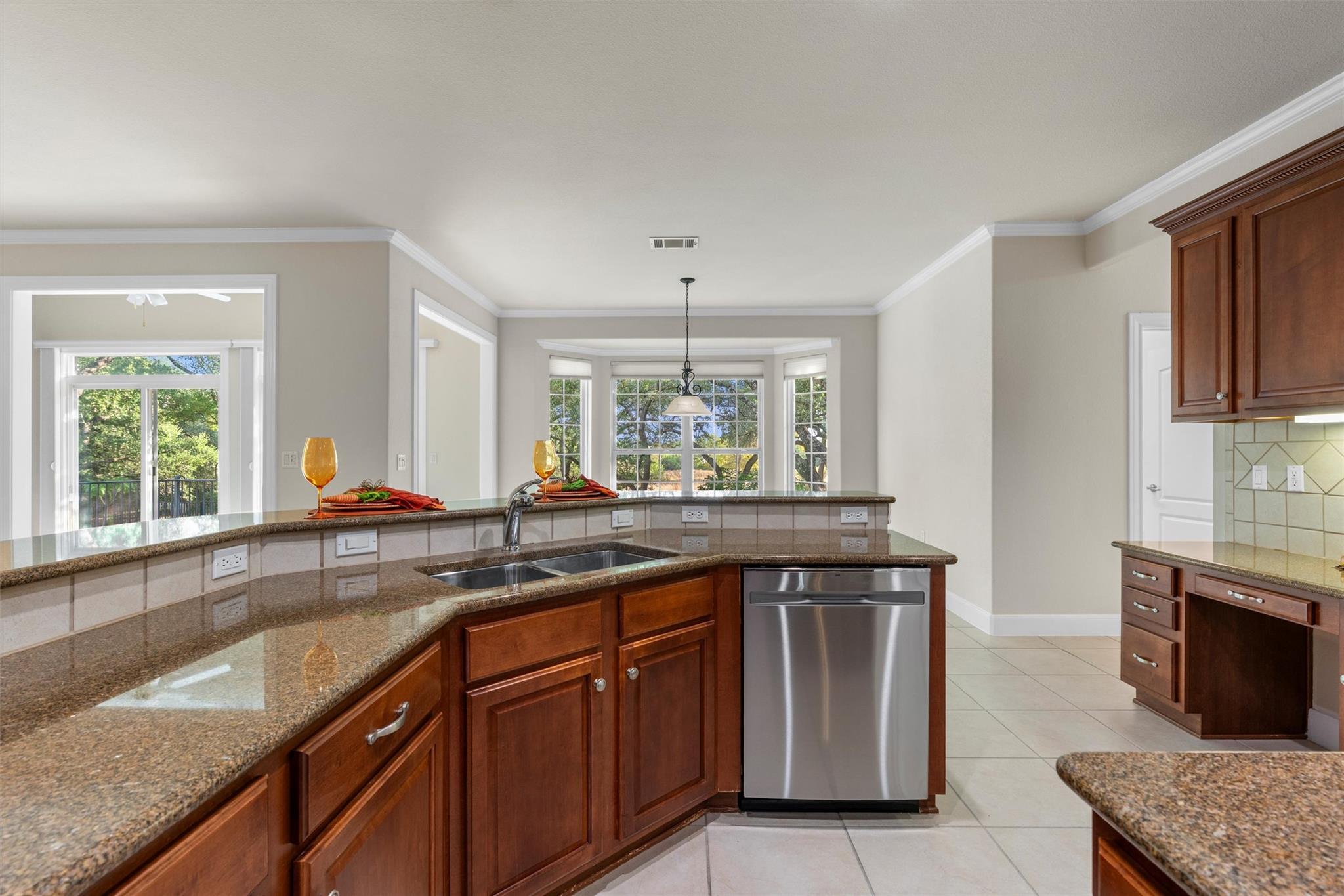 200 San Saba Dr, Georgetown, TX 78633