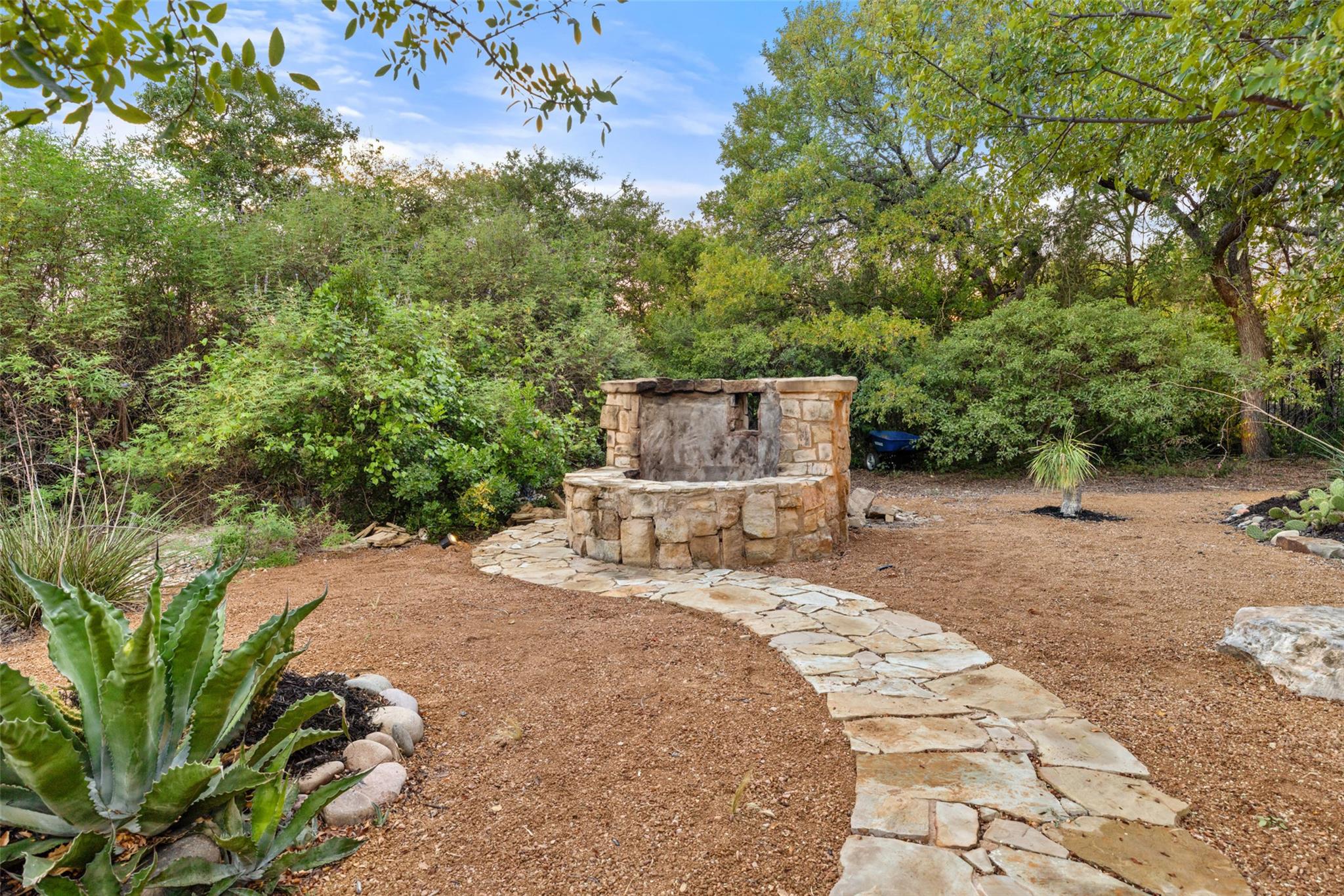 101 Lakeway Hills Cv, Lakeway, TX 78734