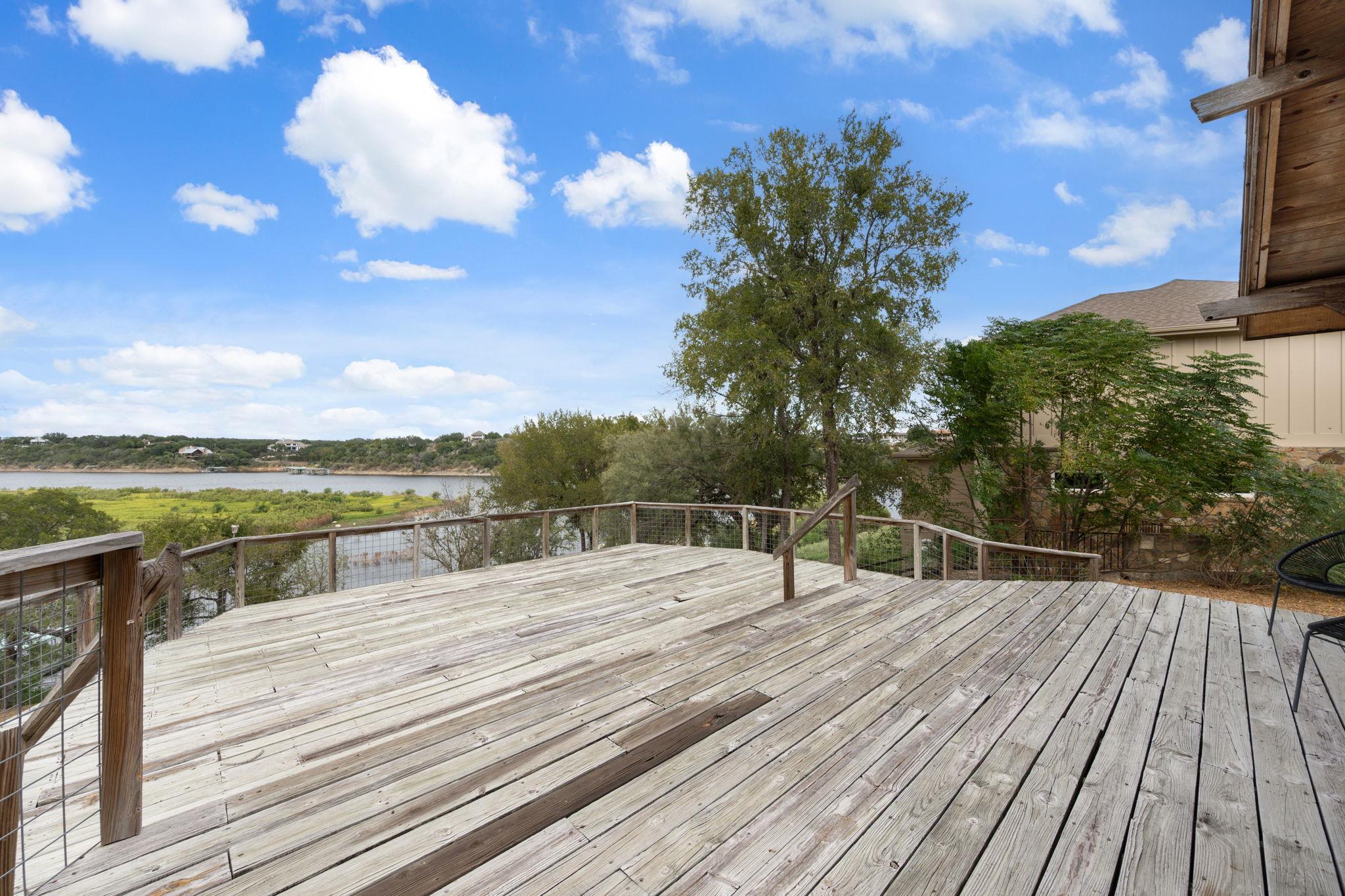 25304 Pedernales Pt, Spicewood, TX 78669