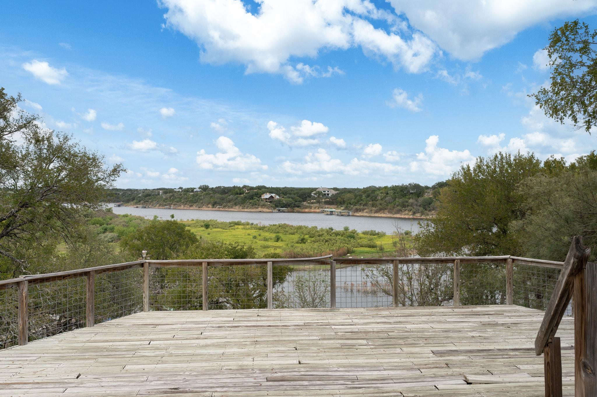 25304 Pedernales Pt, Spicewood, TX 78669