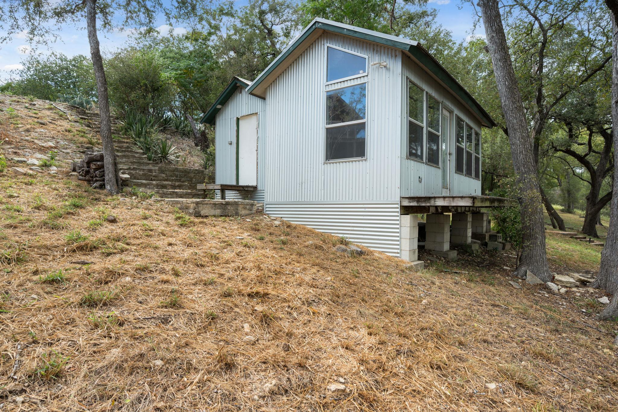 25304 Pedernales Pt, Spicewood, TX 78669