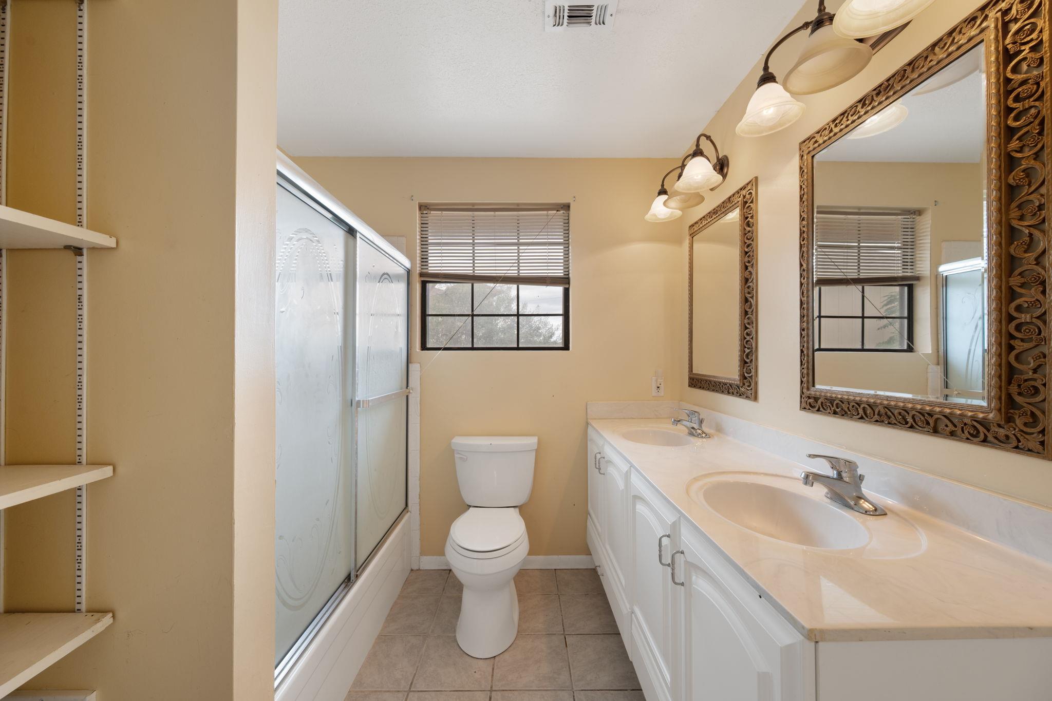 25304 Pedernales Pt, Spicewood, TX 78669