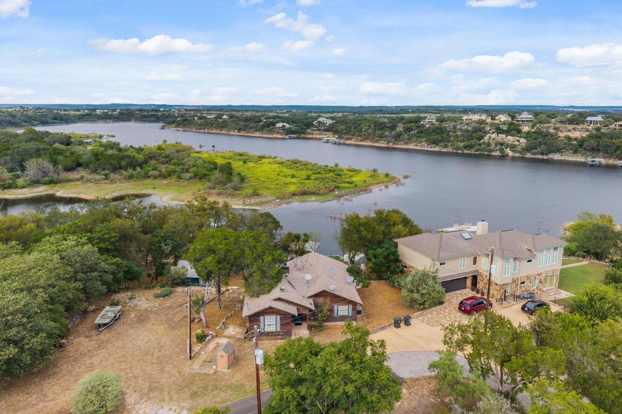 25304 Pedernales Pt, Spicewood, TX 78669