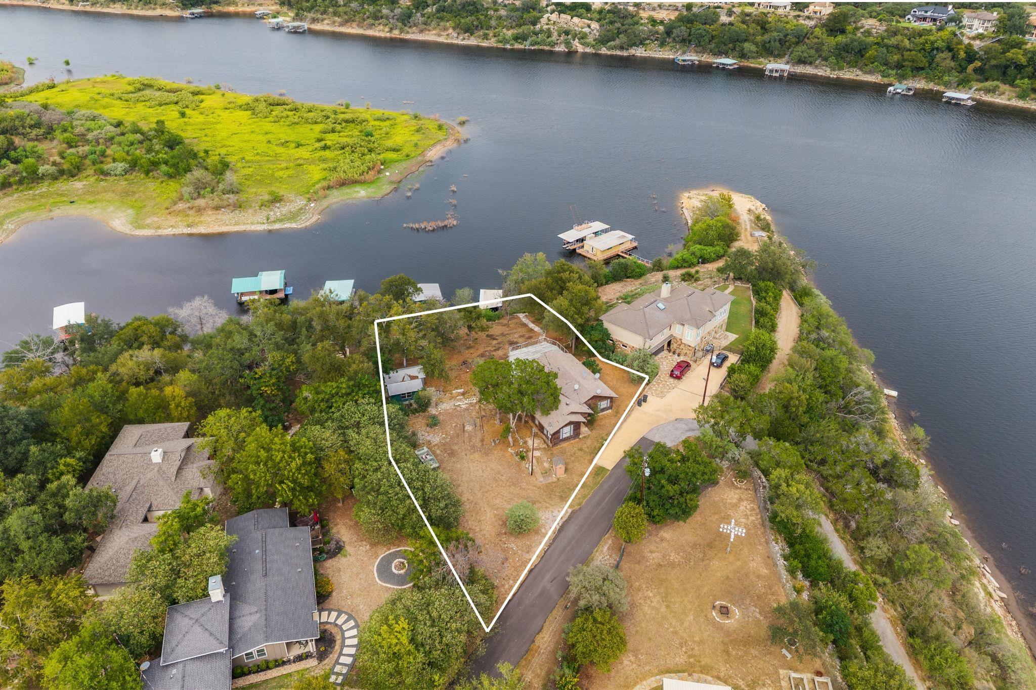 25304 Pedernales Pt, Spicewood, TX 78669