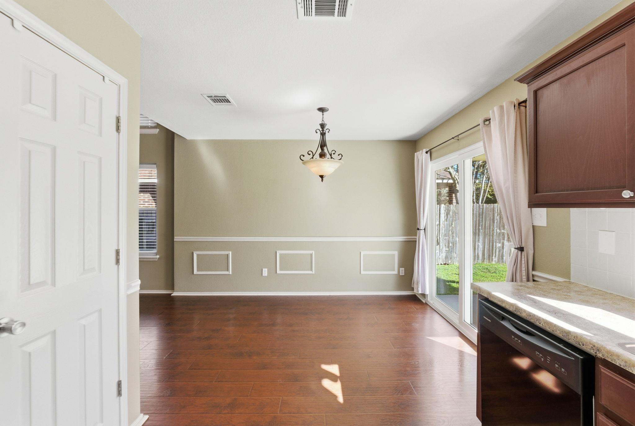 1437 Thibodeaux Dr, Round Rock, TX 78664