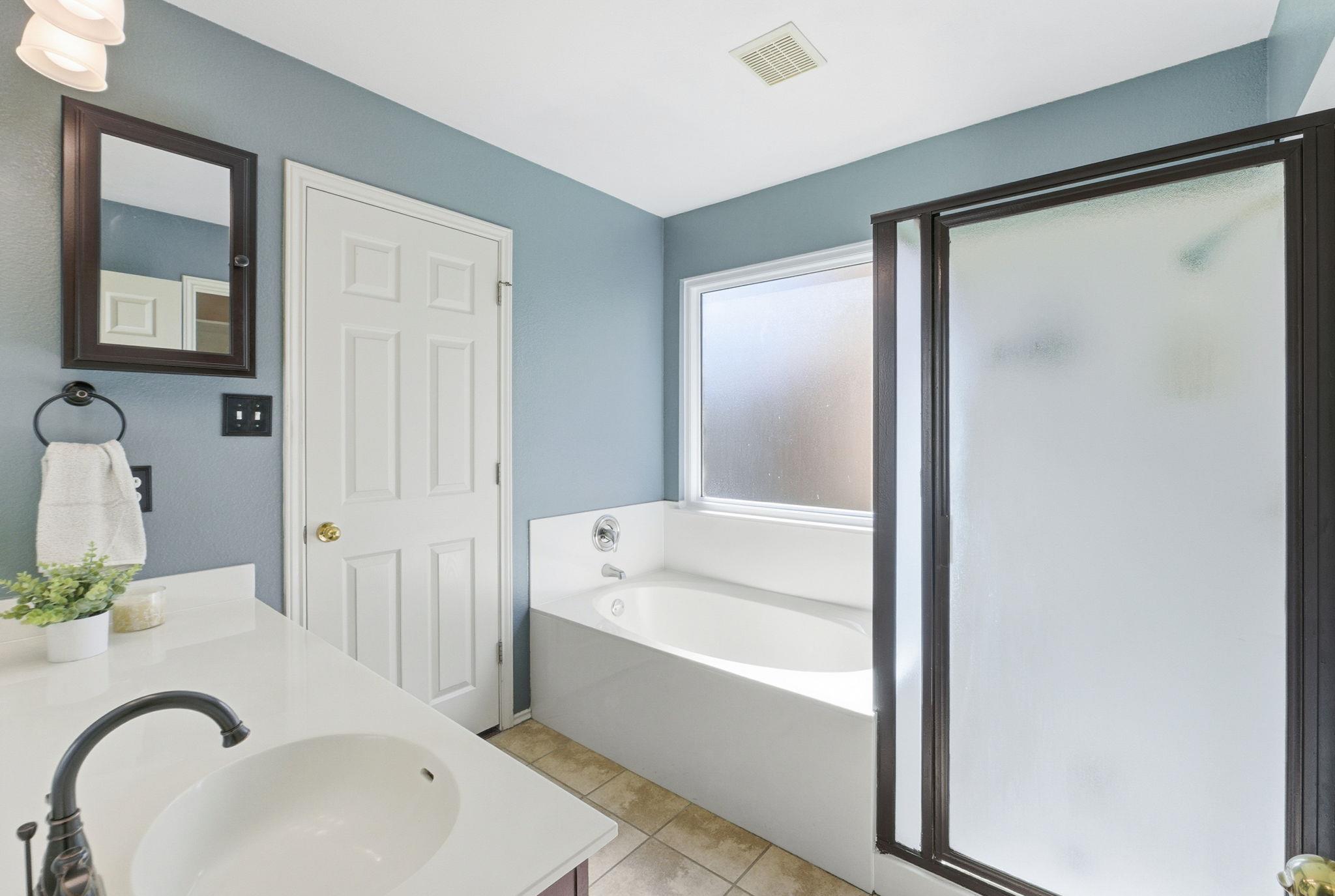 1437 Thibodeaux Dr, Round Rock, TX 78664