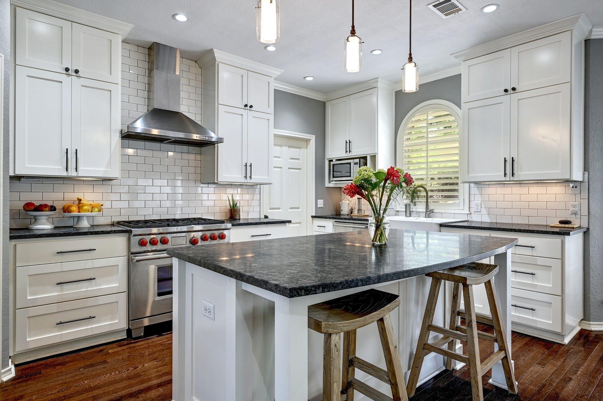 6304 Indian Canyon Dr, Austin, TX 78746