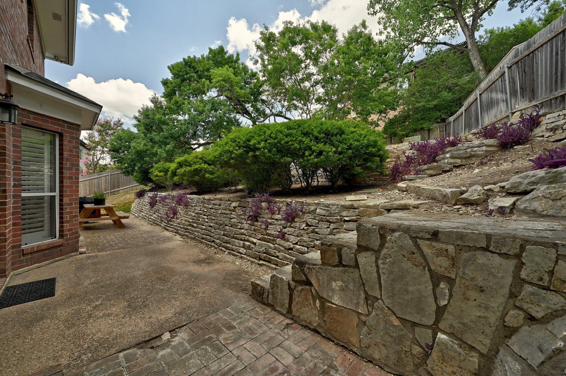 6304 Indian Canyon Dr, Austin, TX 78746