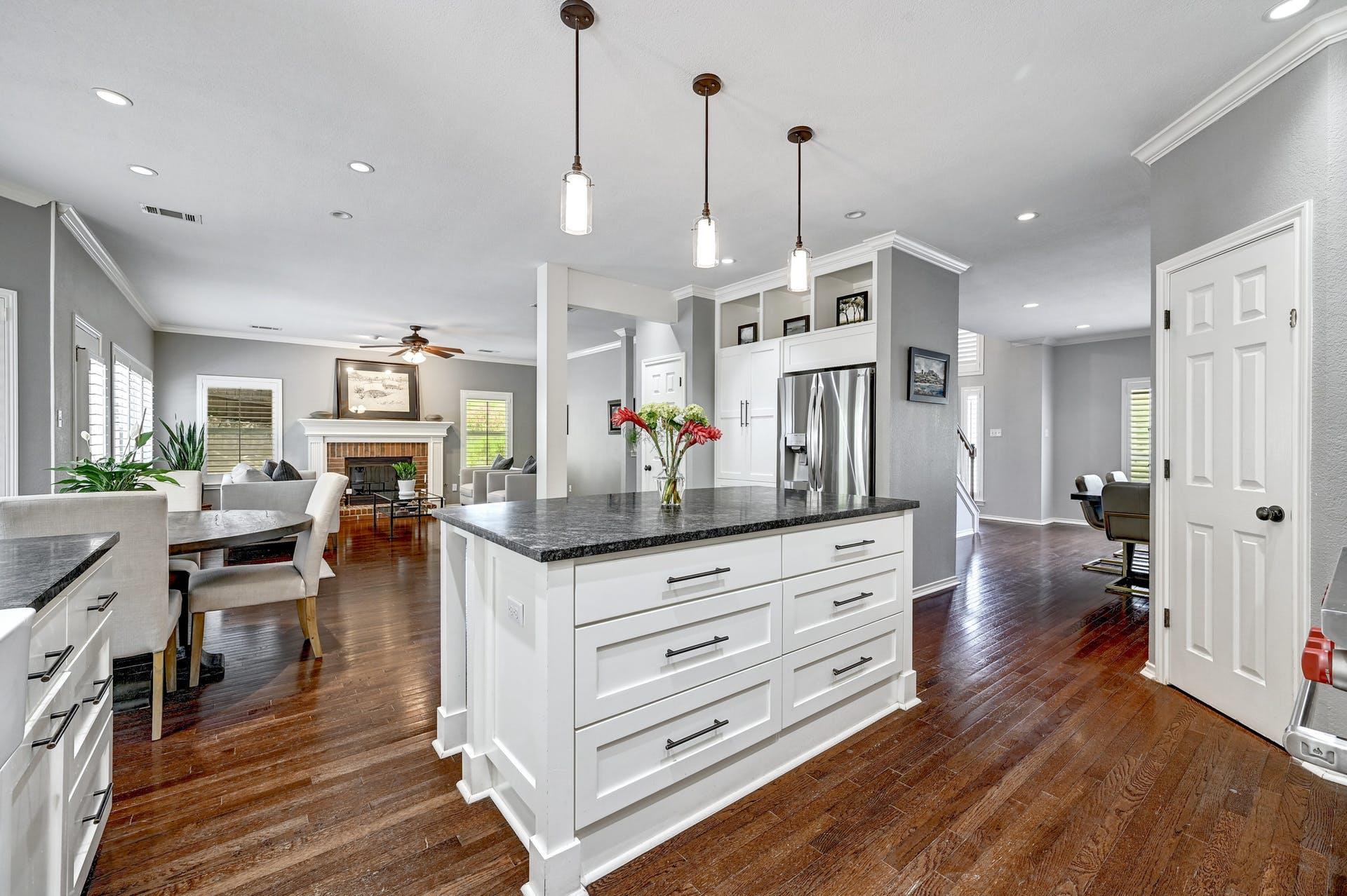 6304 Indian Canyon Dr, Austin, TX 78746