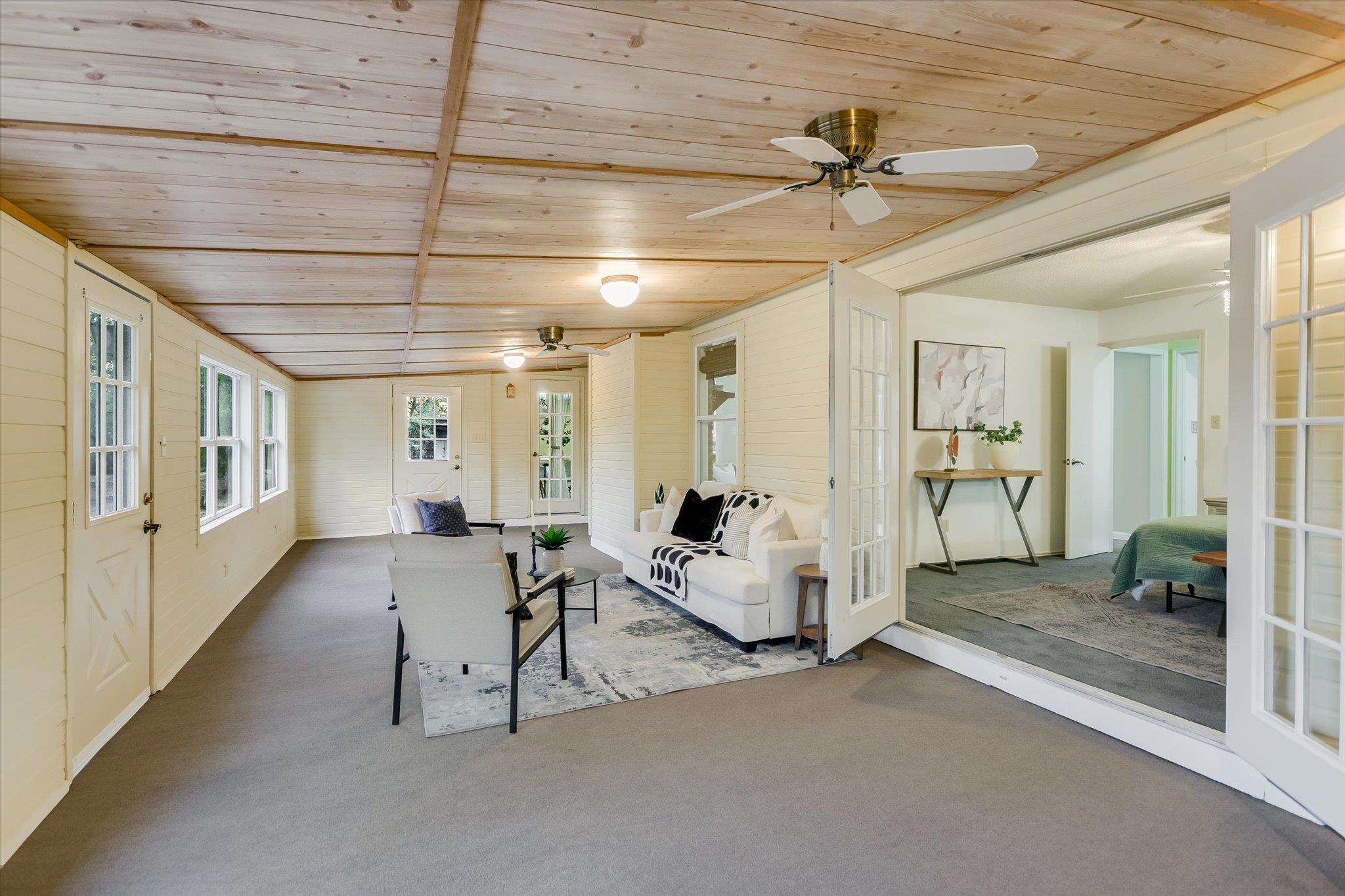 189 Shady Oaks Loop, Cedar Creek, TX 78612