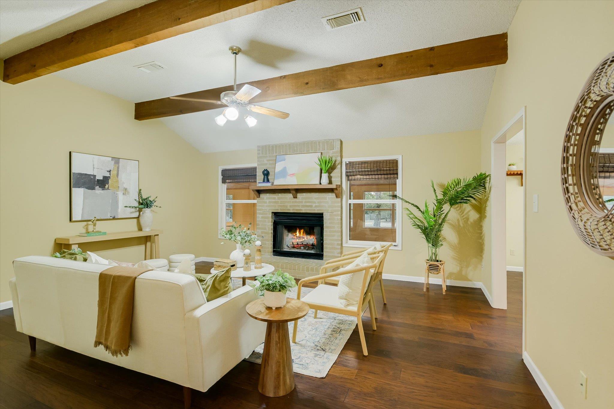 189 Shady Oaks Loop, Cedar Creek, TX 78612