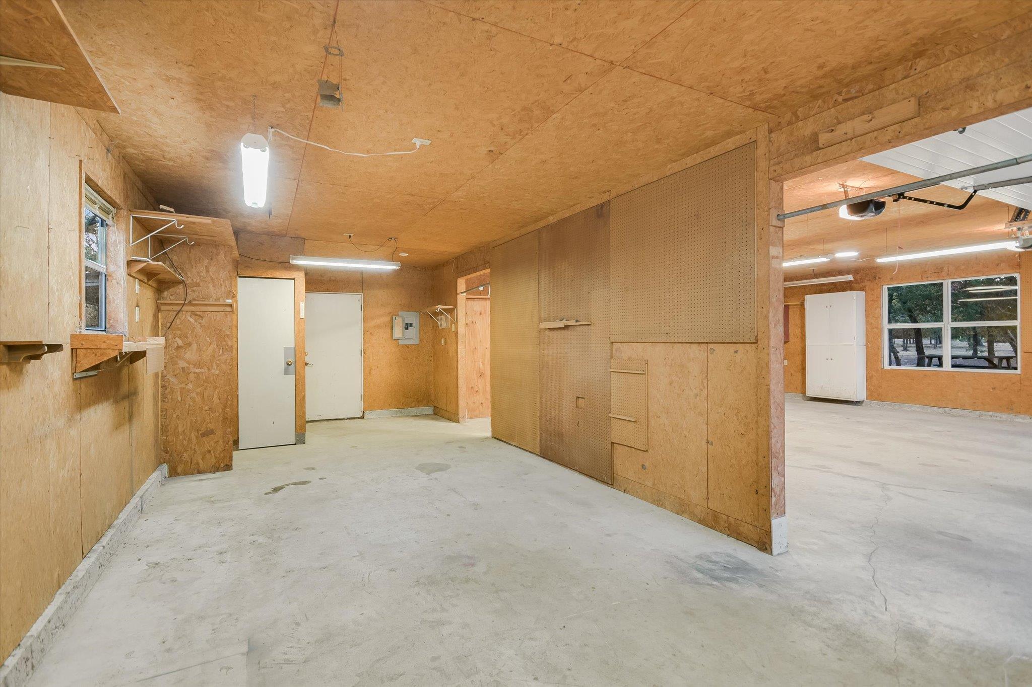 189 Shady Oaks Loop, Cedar Creek, TX 78612