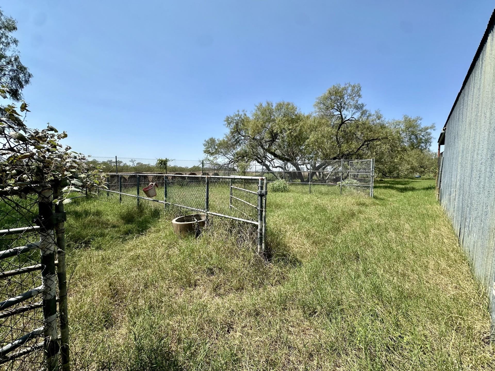 10745 & 10767 Rosemar Ln Ln, Adkins, TX 78101