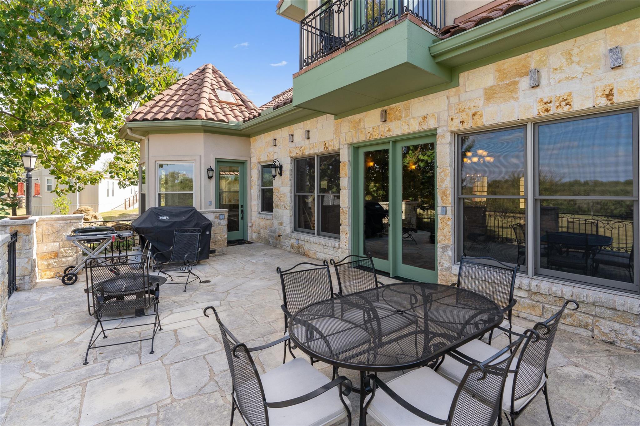 1092 FM 3000, Elgin, TX 78621