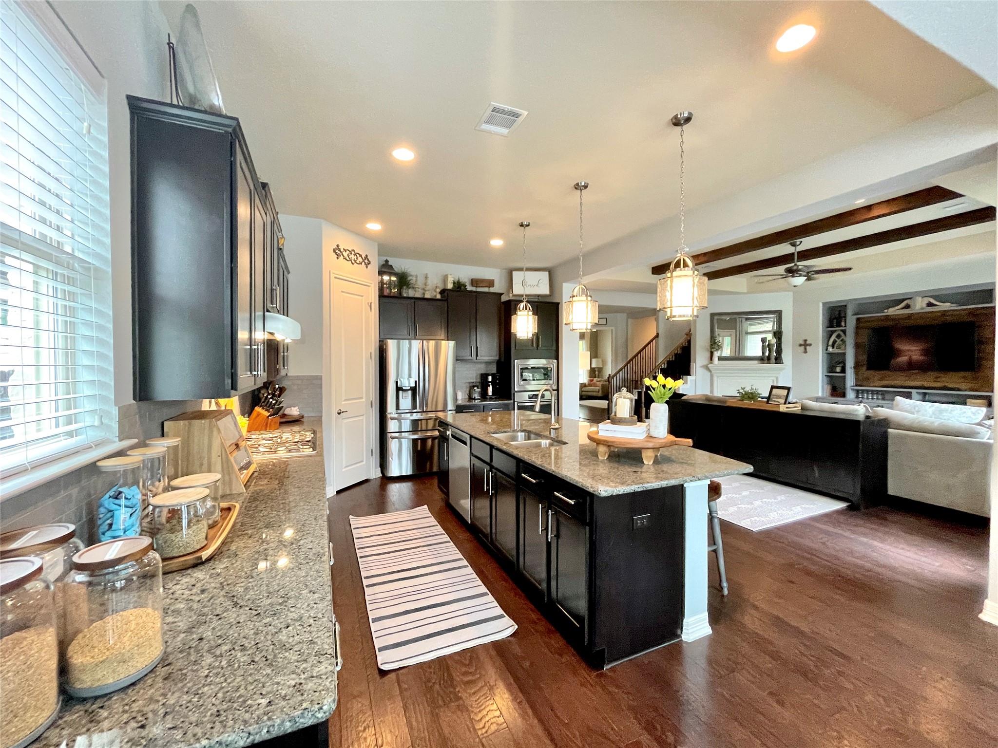 2105 Colinas Verdas Rd, Cedar Park, TX 78641