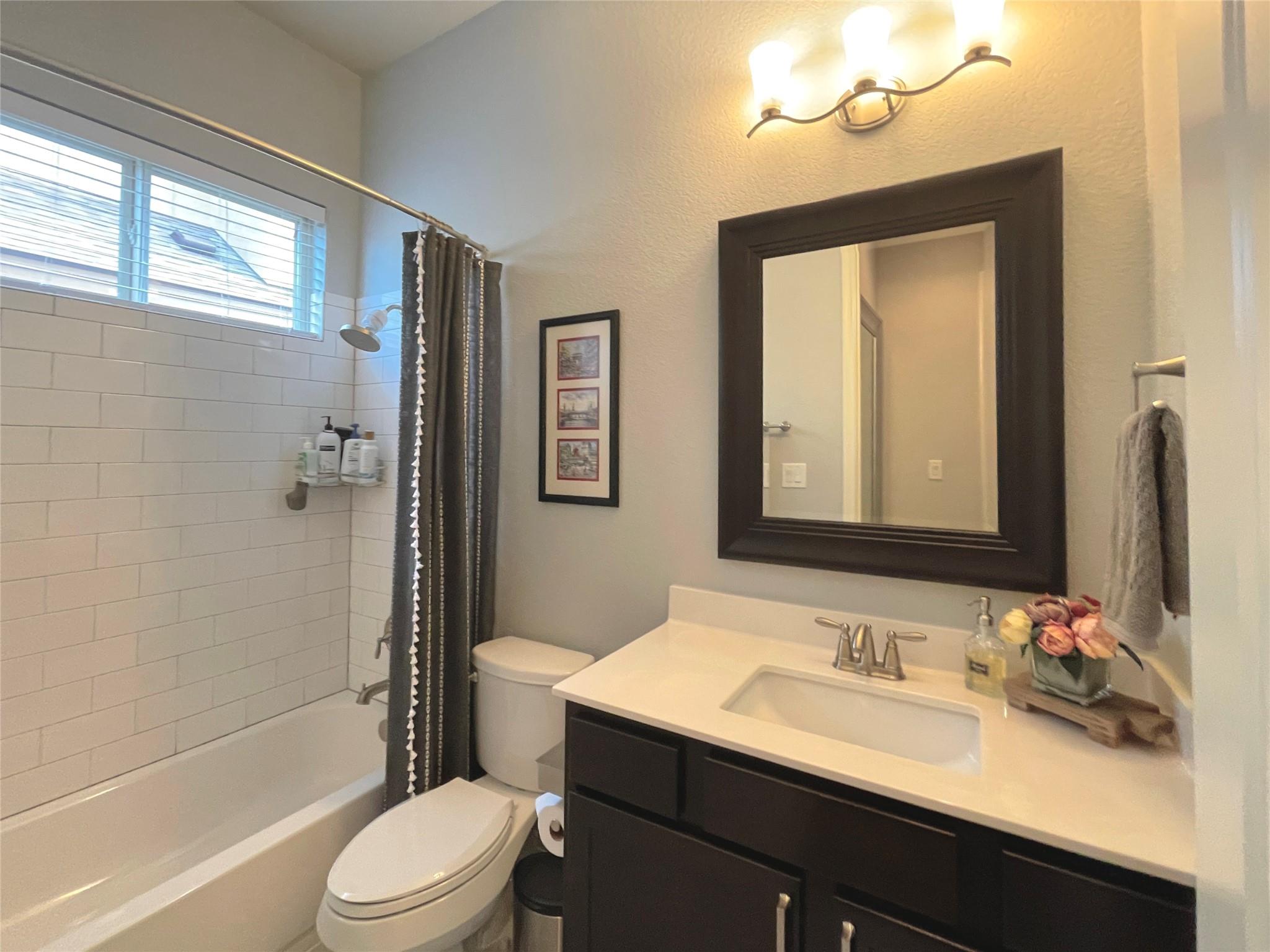 2105 Colinas Verdas Rd, Cedar Park, TX 78641