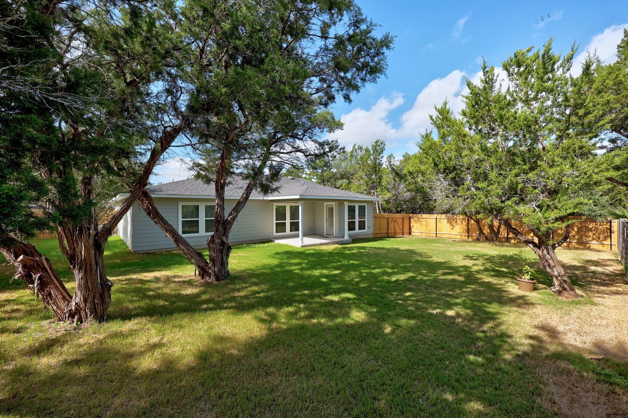 20102 Lee Ln, Lago Vista, TX 78645