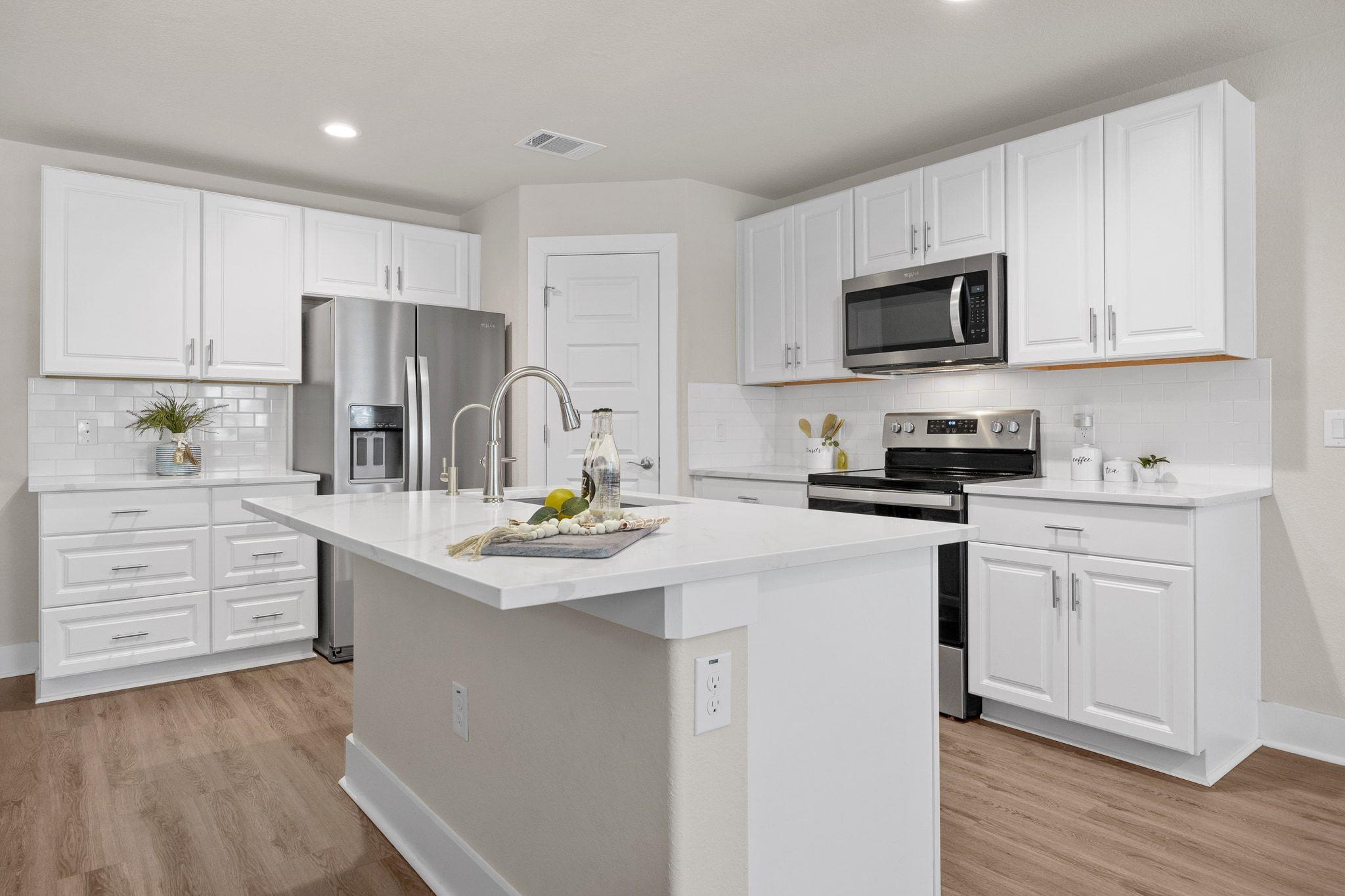 20102 Lee Ln, Lago Vista, TX 78645