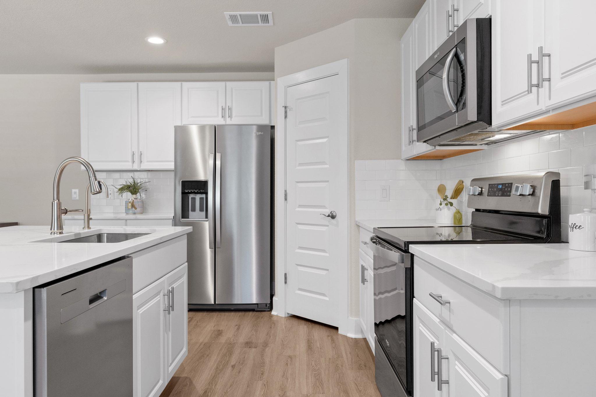 20102 Lee Ln, Lago Vista, TX 78645