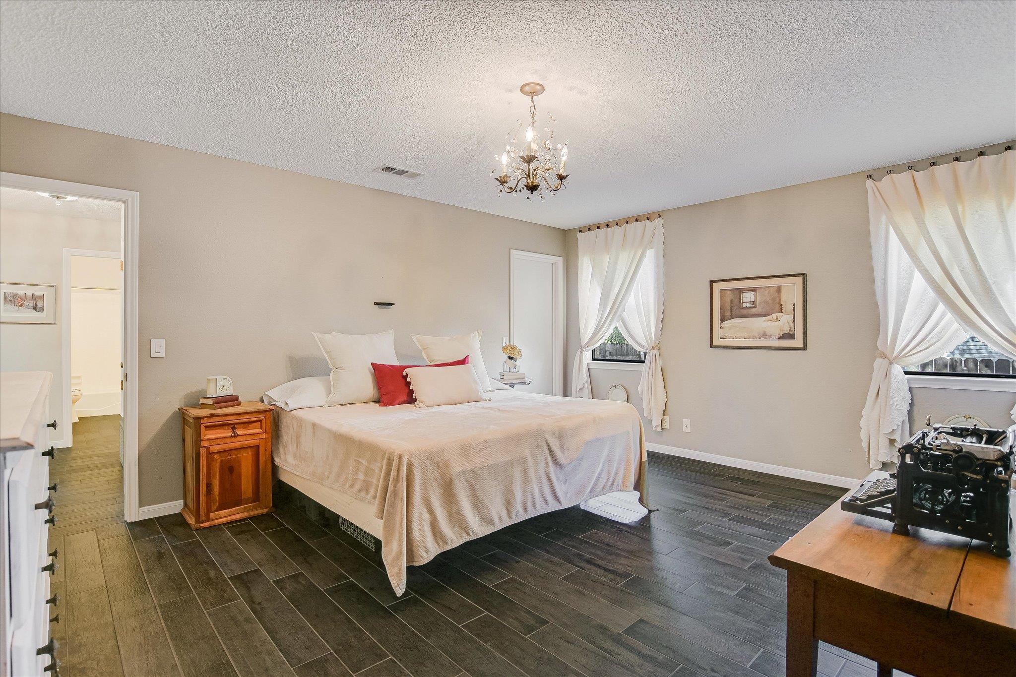 4110 Bluffridge Dr, Austin, TX 78759