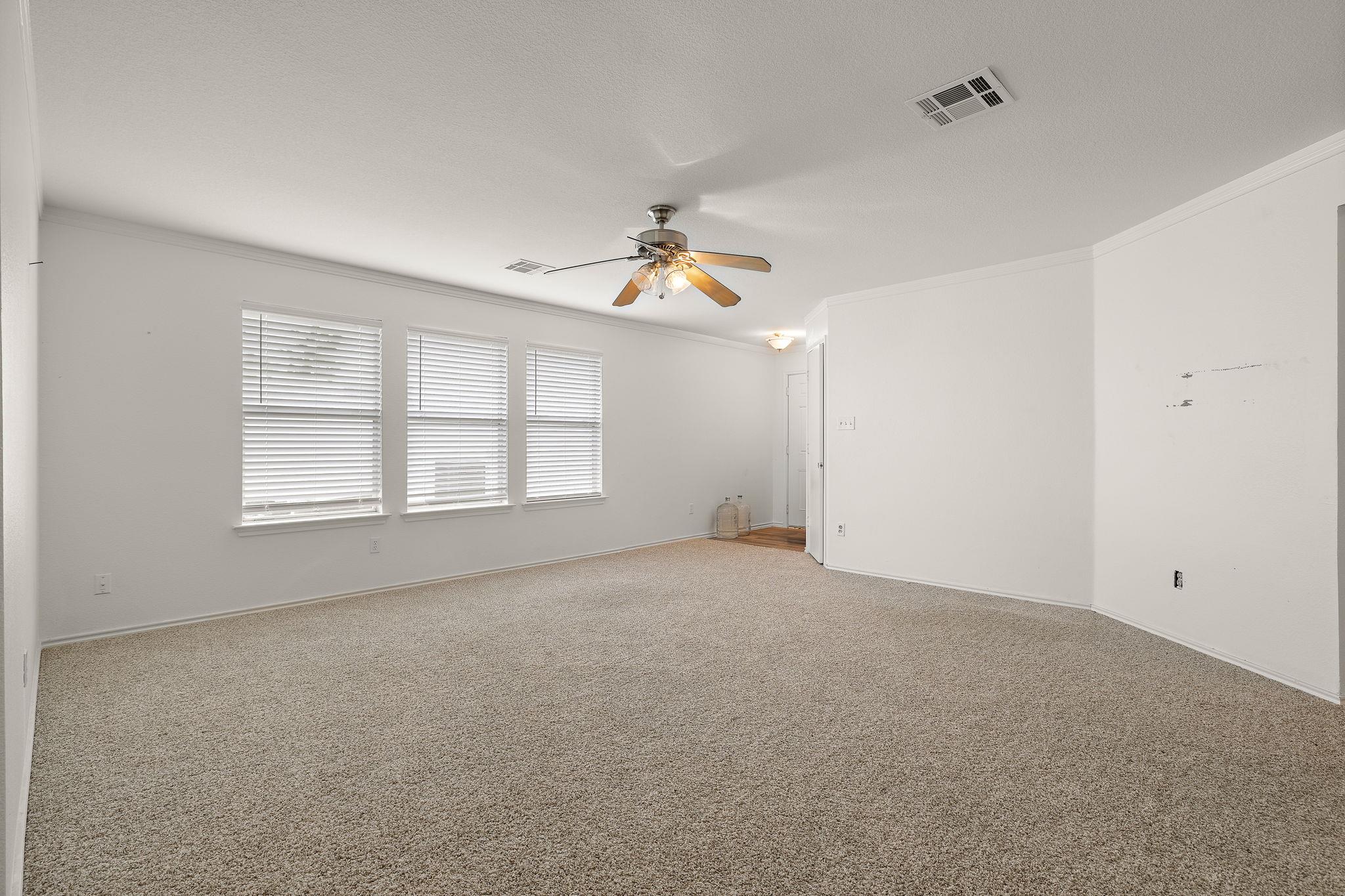 120 Wegstrom St, Hutto, TX 78634