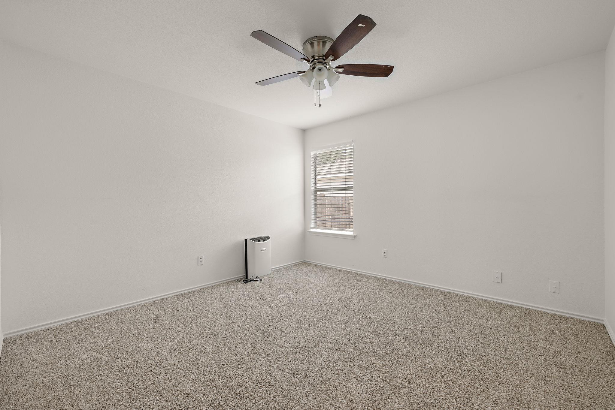 120 Wegstrom St, Hutto, TX 78634