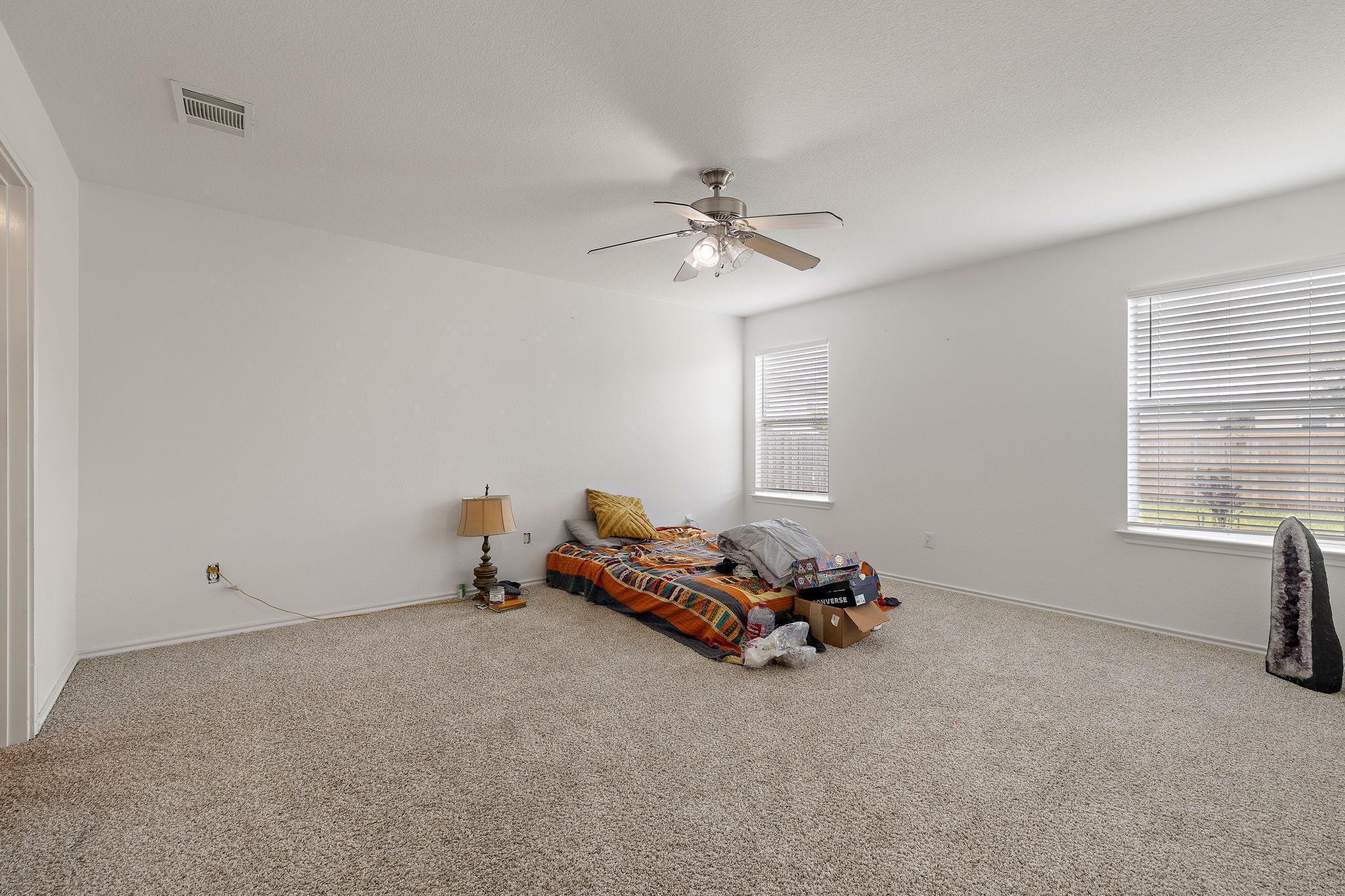 120 Wegstrom St, Hutto, TX 78634