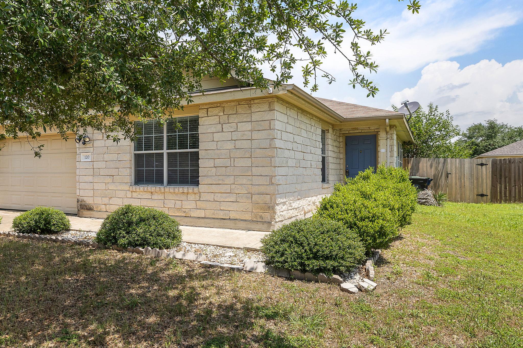 120 Wegstrom St, Hutto, TX 78634